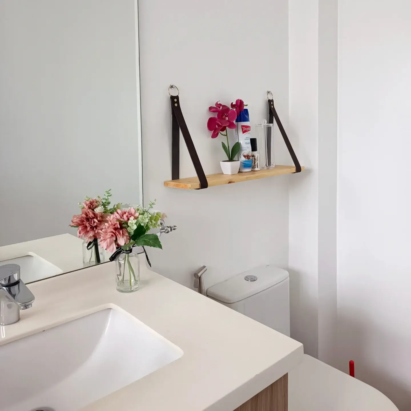 Best Bathroom Shelf Ideas for Every Space 5