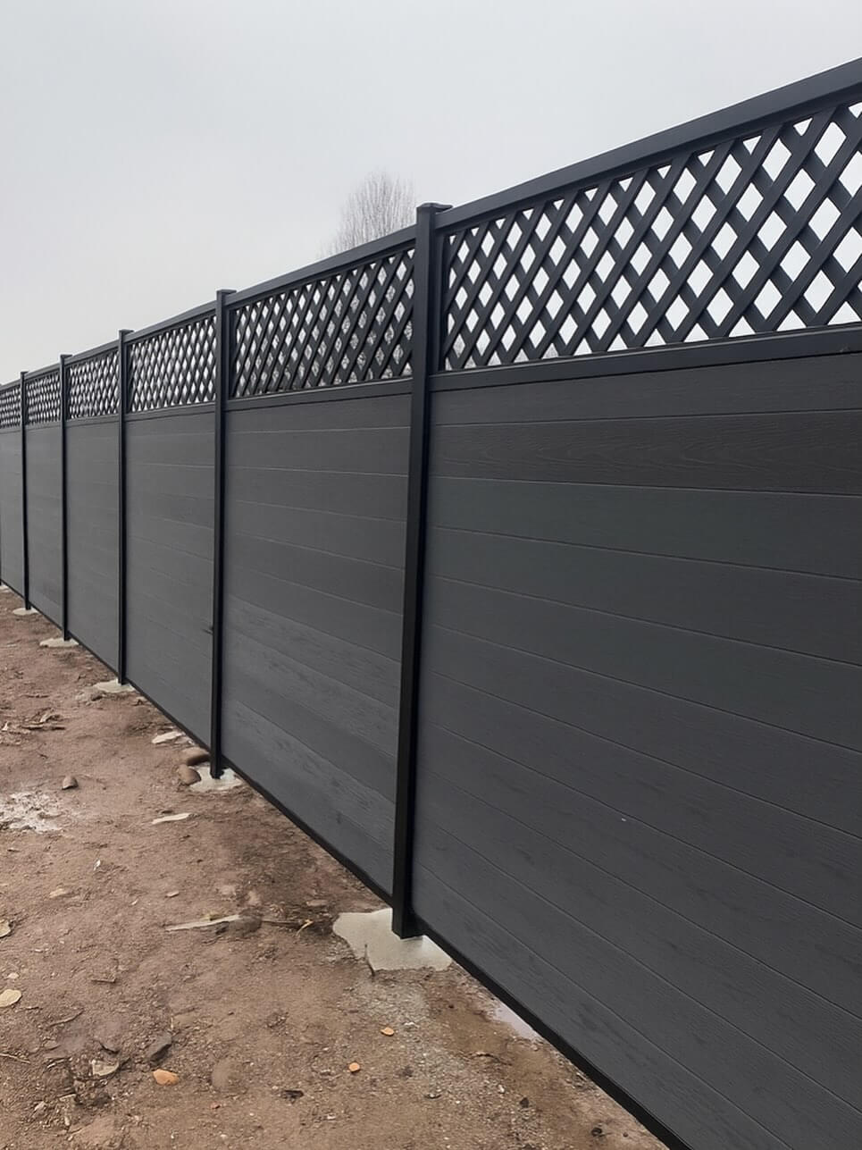 Transform Your Garden Oasis: 10 Innovative Fence Trellis Ideas 10