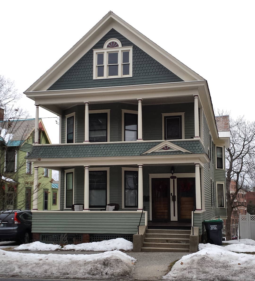 15 Stunning Double Wide Front Porch Ideas to Transform Your Home 11