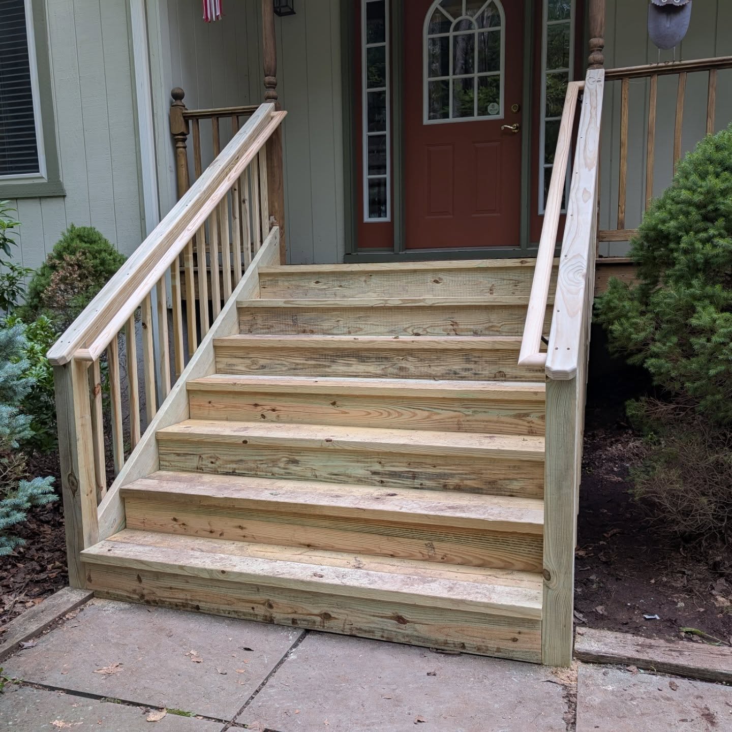 10 Stunning Front Porch Step Ideas to Elevate Your Home's Curb Appeal 12