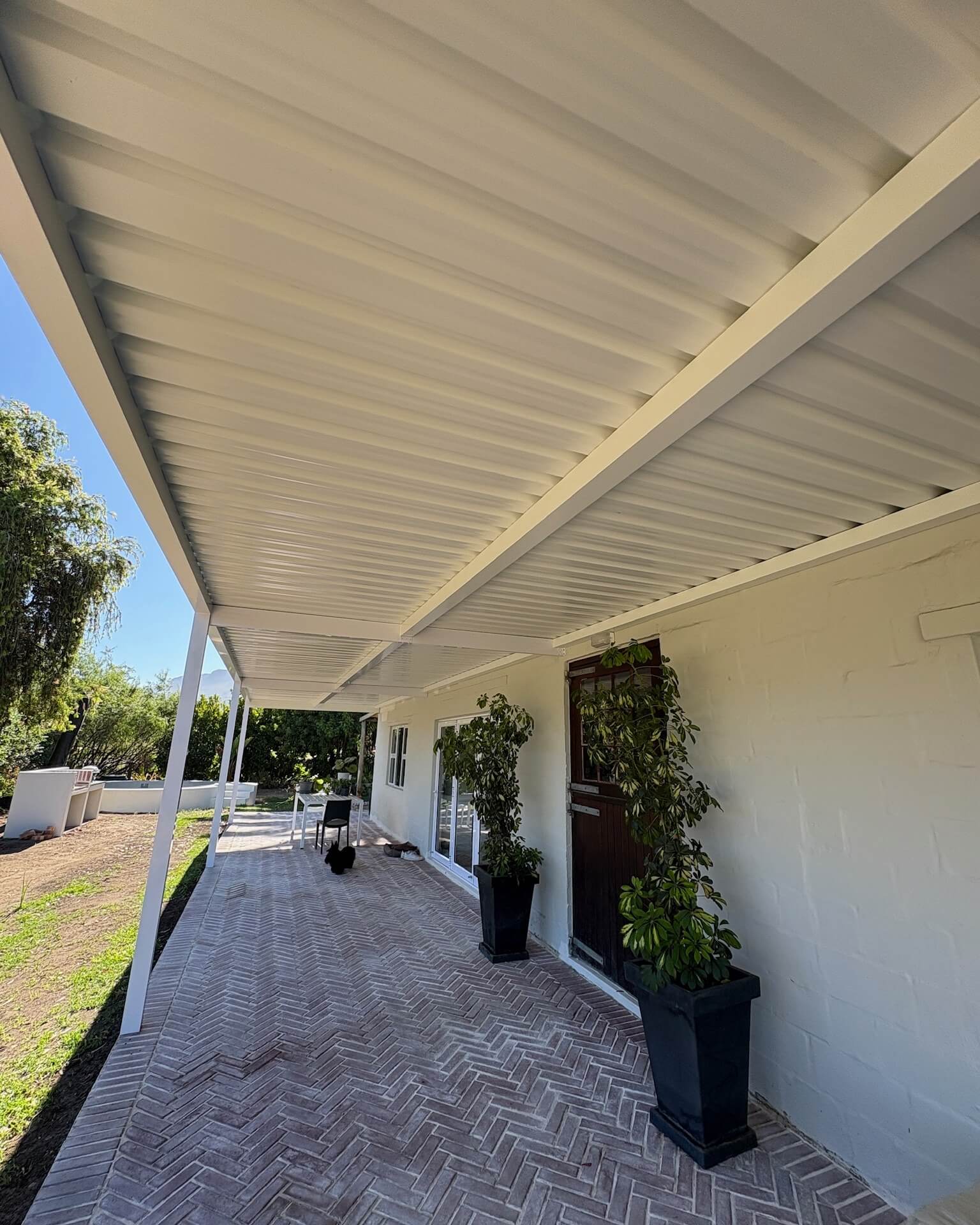 Innovative Patio Roof Extension Ideas to Transform Your Outdoor Space 12