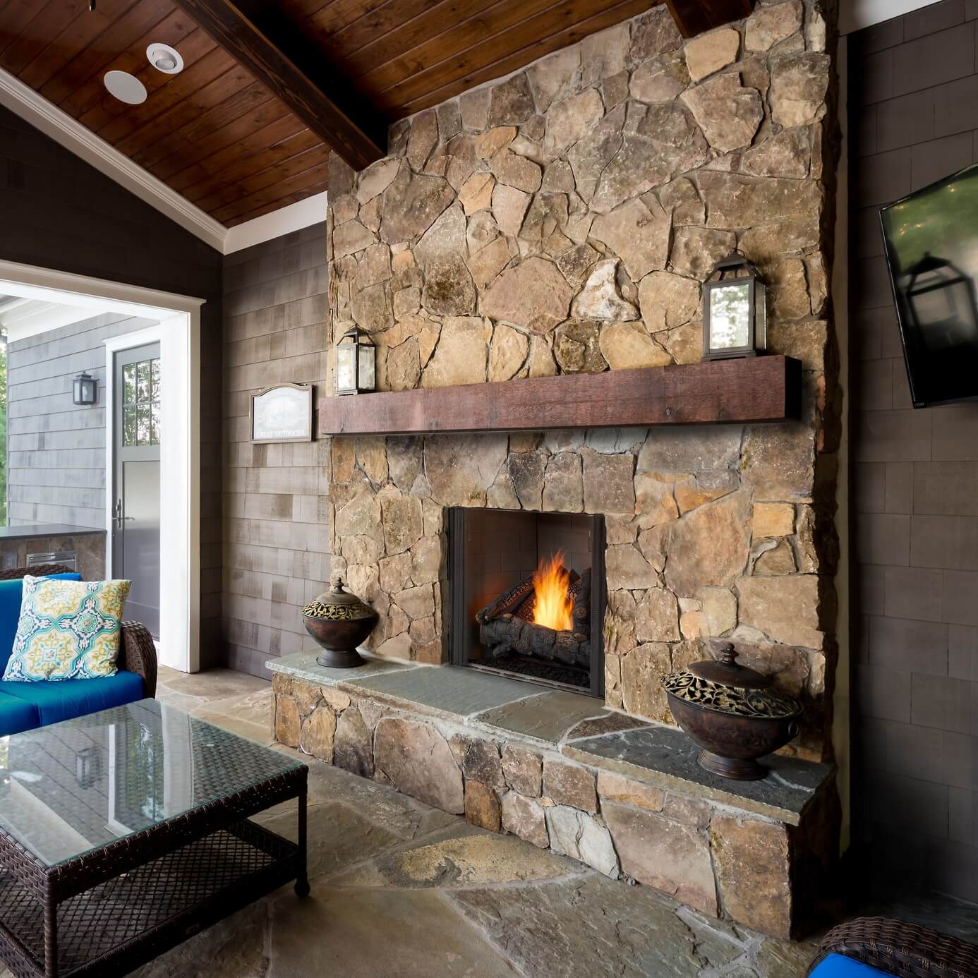 Enchanting Outdoor Fireplace Ideas to Elevate Your Backyard Oasis 13