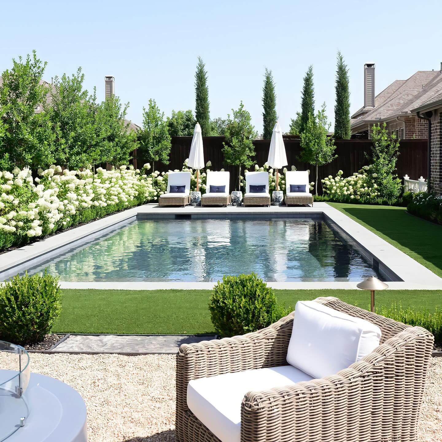 Transform Your Backyard: 10 Stunning Outdoor Living Design Ideas to Elevate Your Space 13