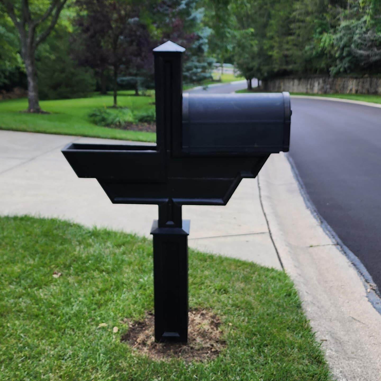 Creative Mailbox Decor Ideas: Transform Your Curb Appeal with Artistic Flair 13