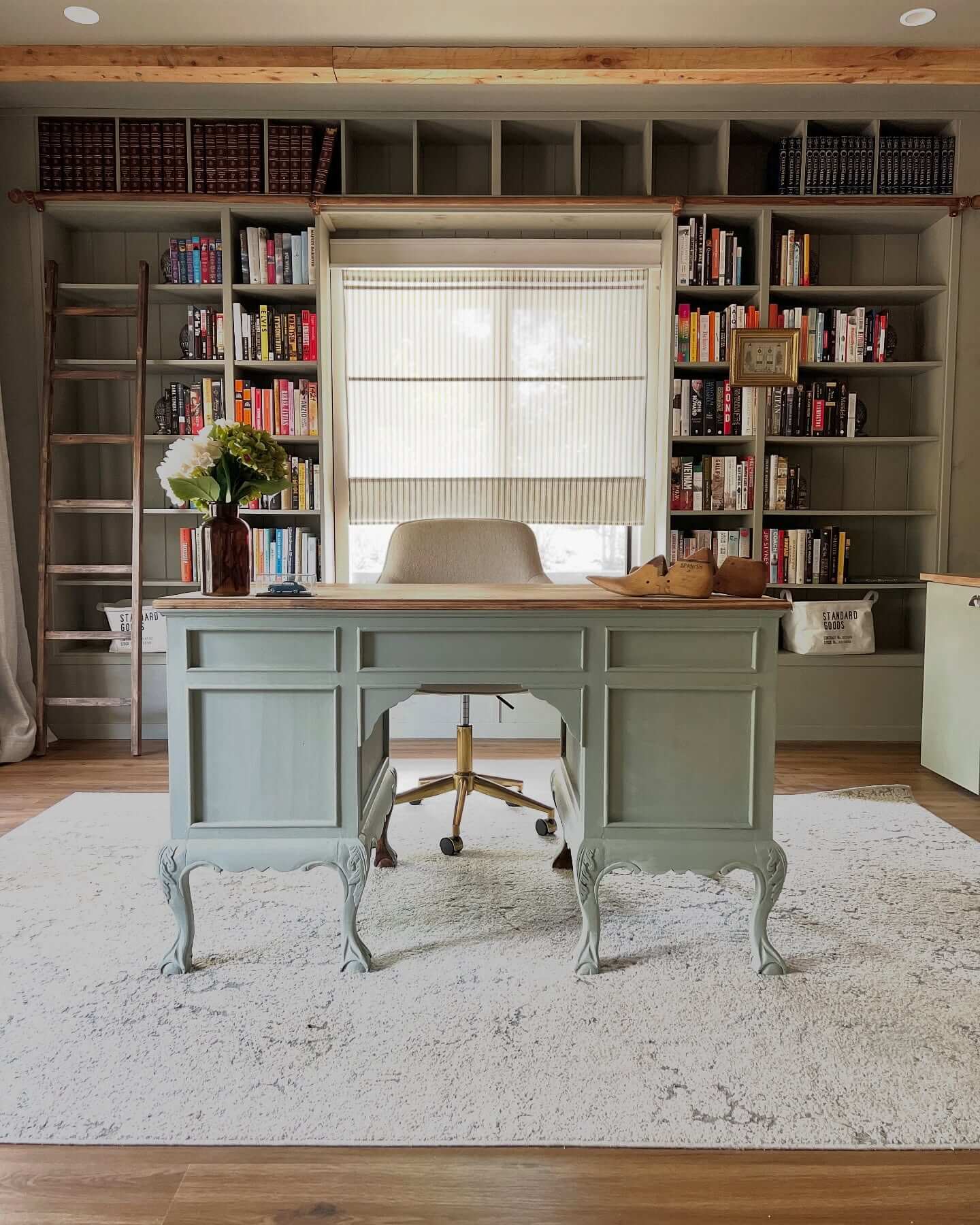 Brighten Up Your Study Space: Ingenious Study Lighting Ideas 14