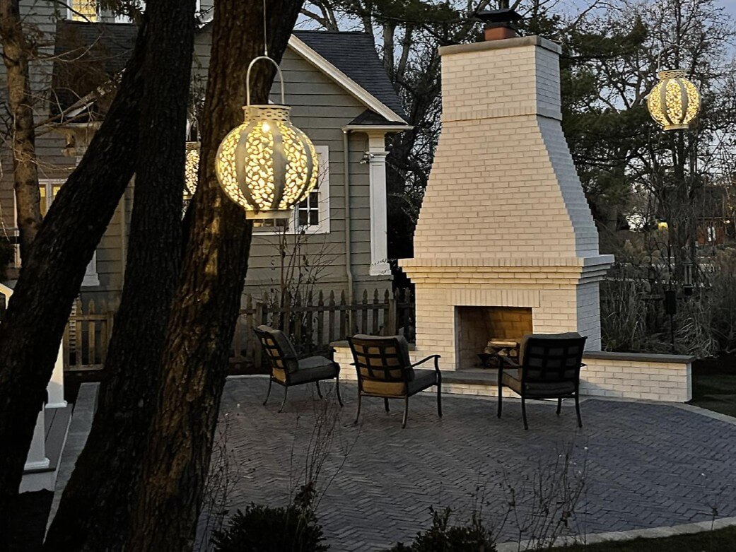 Stunning Stone Fire Pit Ideas for a Cozy Outdoor Retreat 14