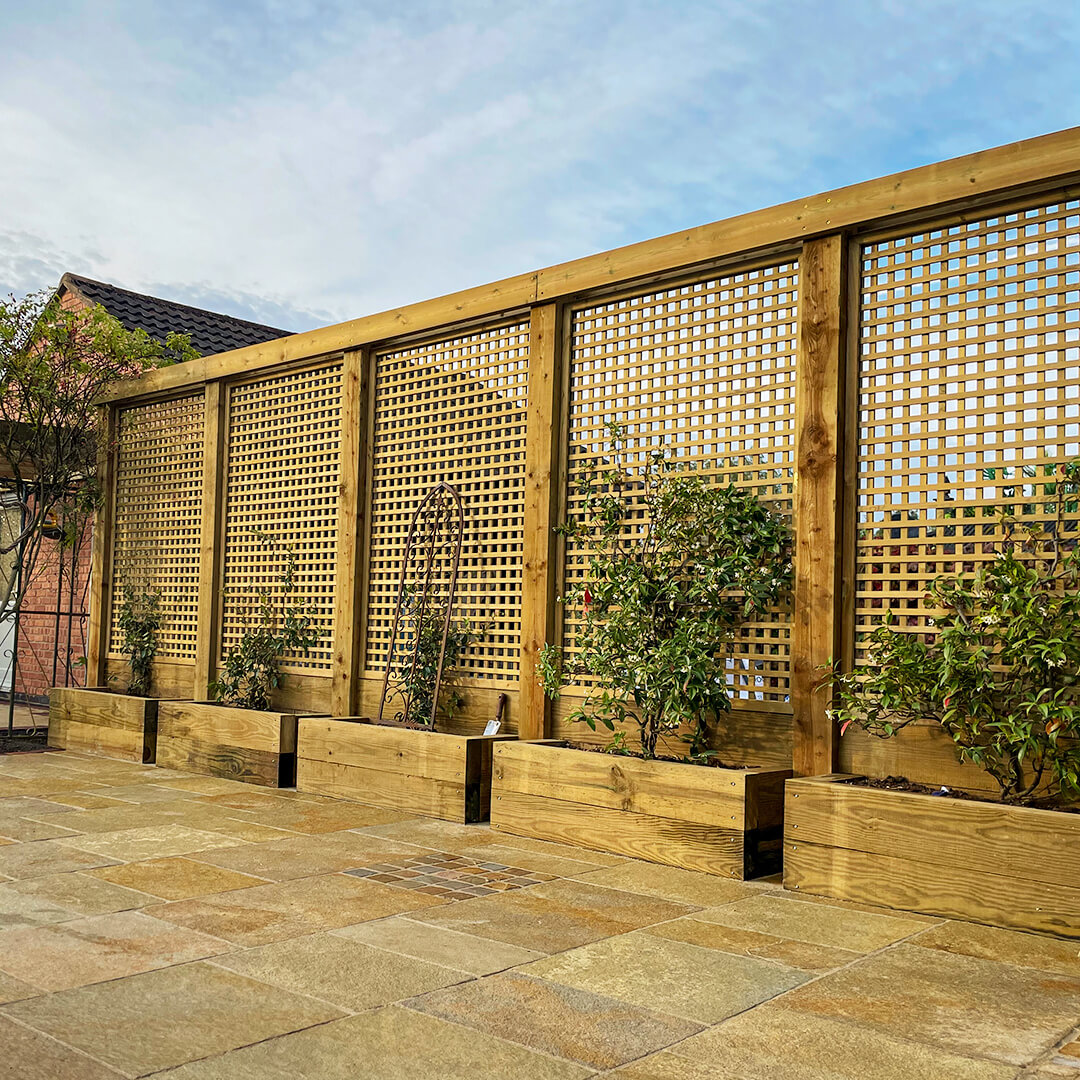 Transform Your Garden Oasis: 10 Innovative Fence Trellis Ideas 14