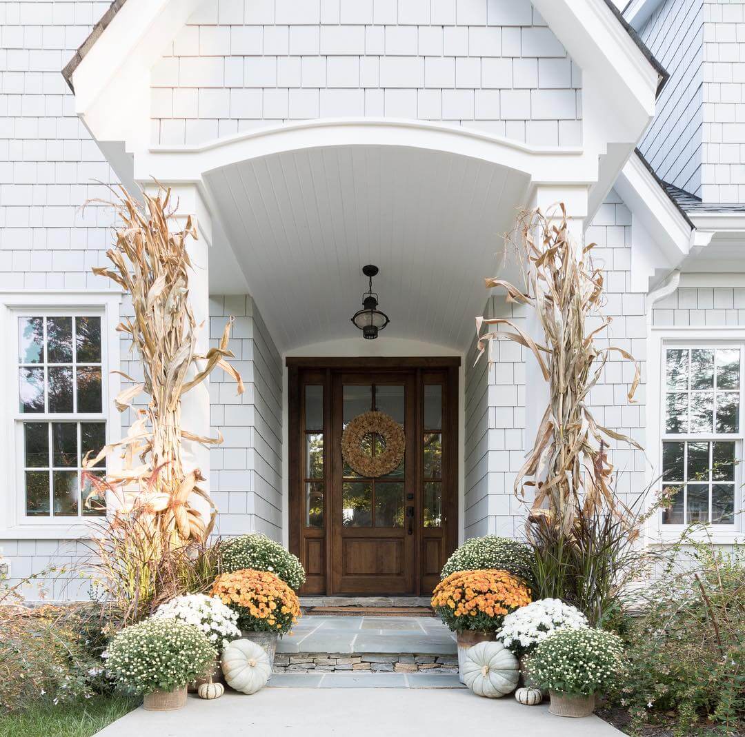 10 Enchanting Front Porch Decor Ideas That Will Transform Your Outdoor Space 15