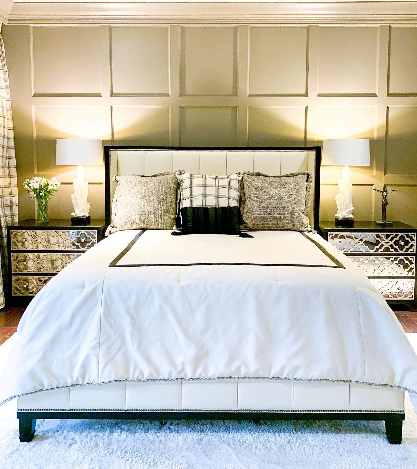 Transform Your Space: Inspiring Wainscoting Panel Ideas for Every Room 15