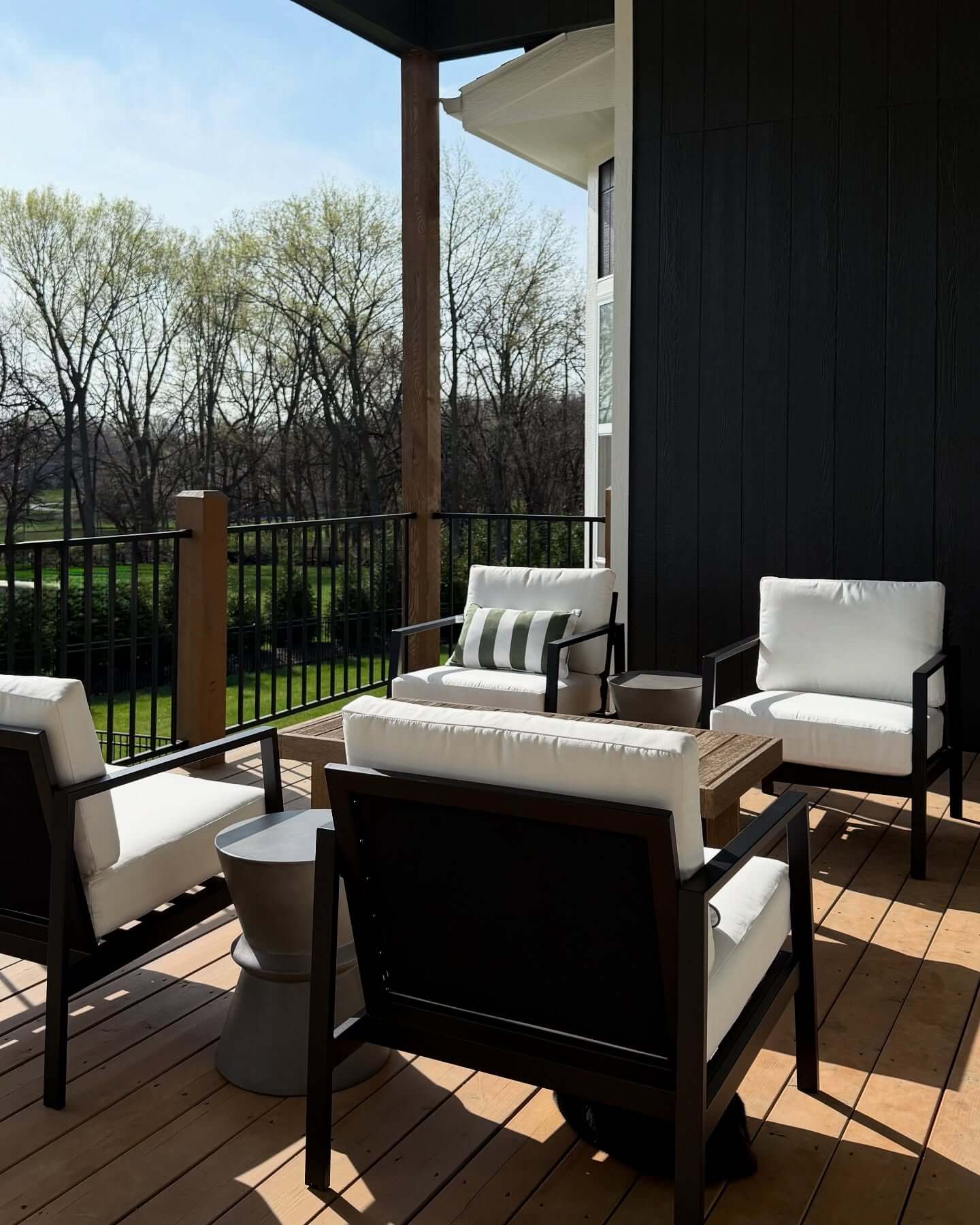 Transform Your Backyard: 10 Stunning Outdoor Living Design Ideas to Elevate Your Space 16