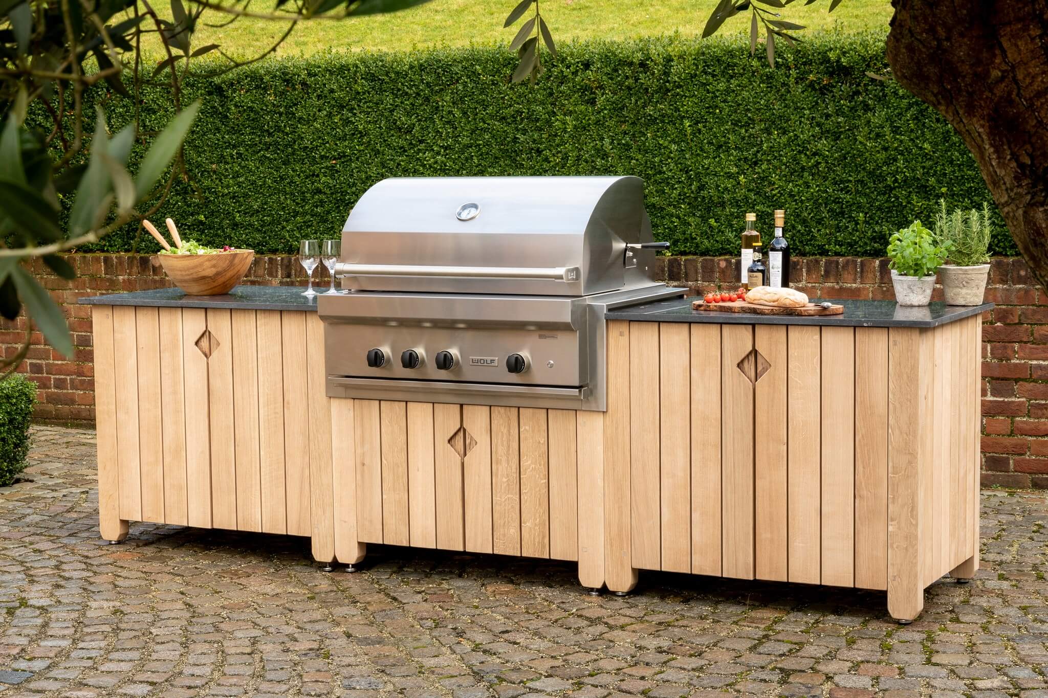 10 Outdoor Kitchen Ideas That Will Transform Your Backyard Into a Culinary Haven 16