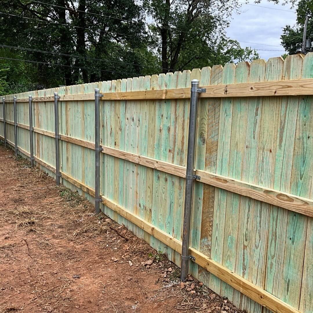 Creative Corner Fence Ideas to Elevate Your Outdoor Space 16