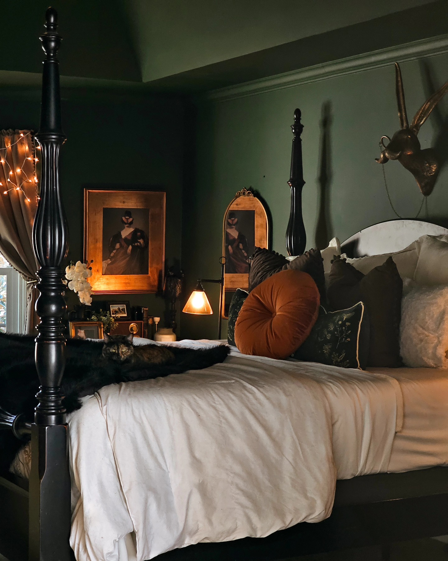 Transform Your Space: Enchanting Green and Sage Boho Bedroom Ideas 15