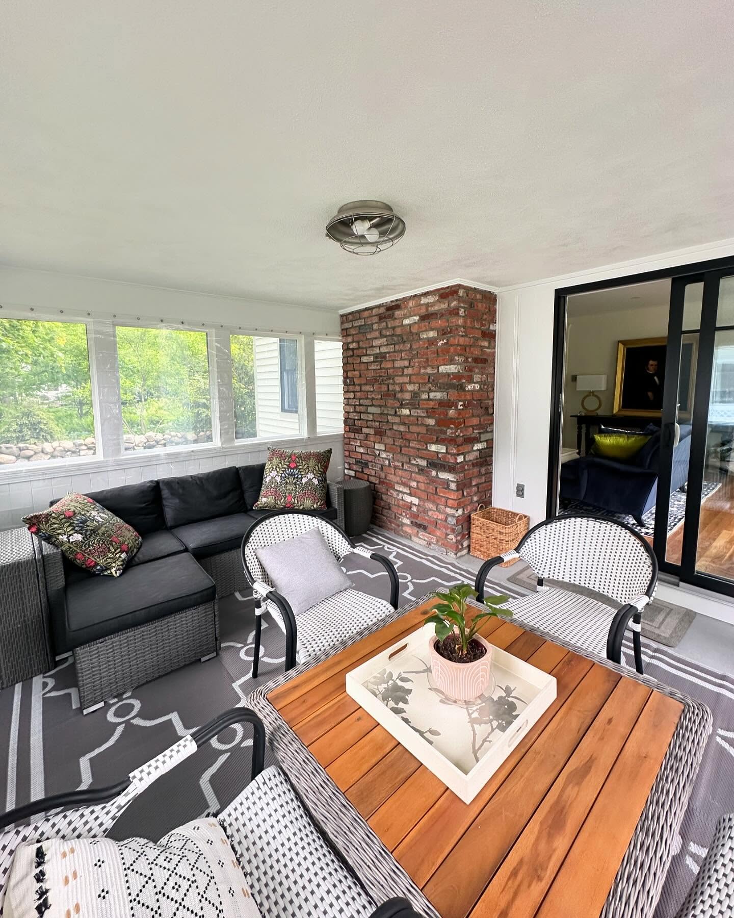 10 Enclosed Porch Ideas to Elevate Your Home’s Charm and Functionality 17