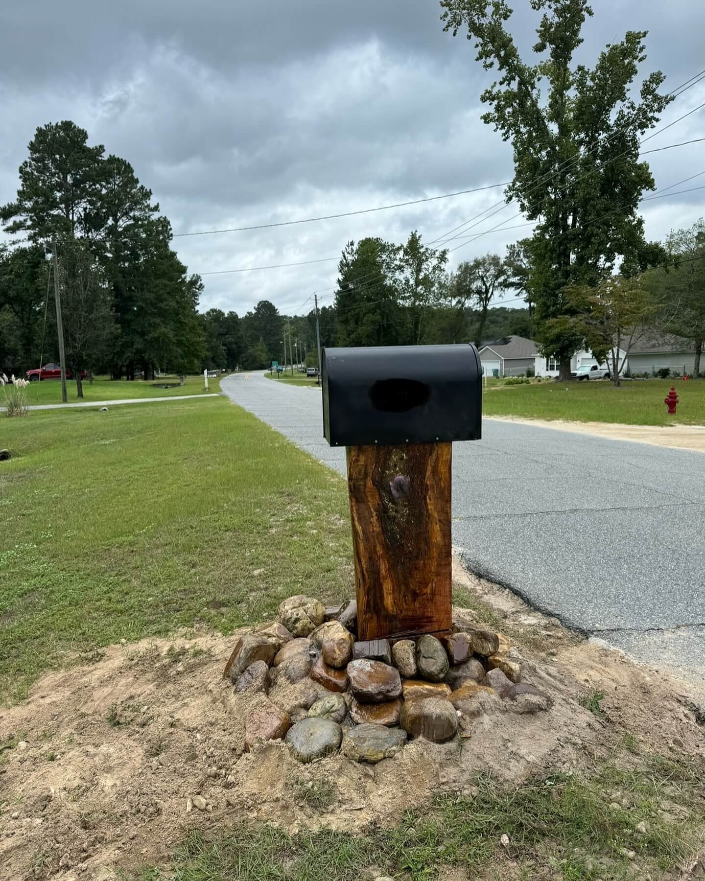 Creative Mailbox Post Ideas That Will Transform Your Curb Appeal 16