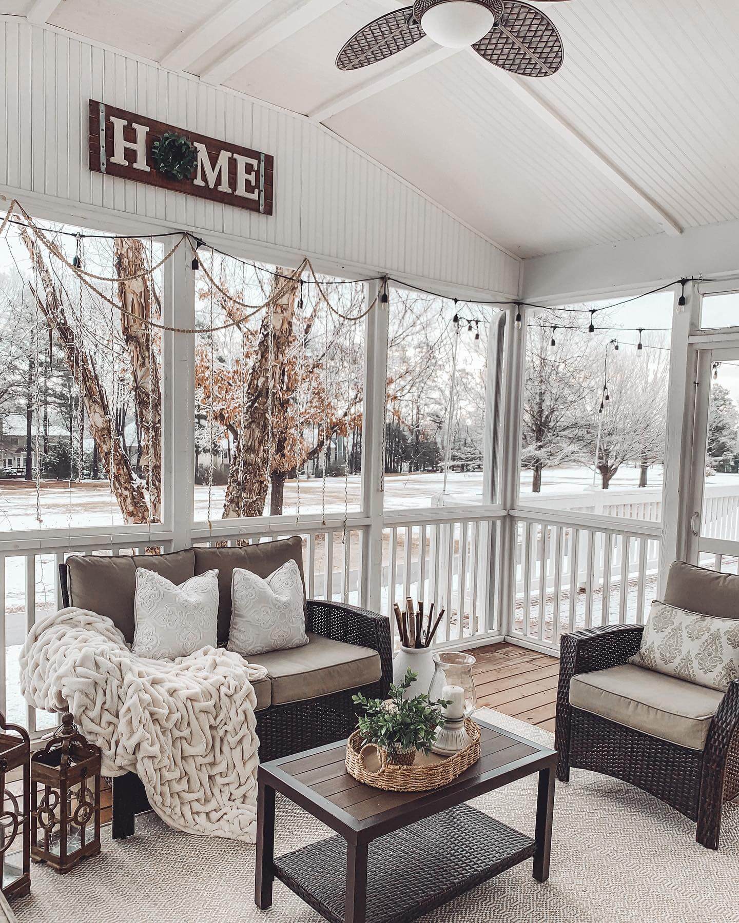 Cozy Up Your Home: 10 Captivating Farmhouse Winter Decor Ideas 17