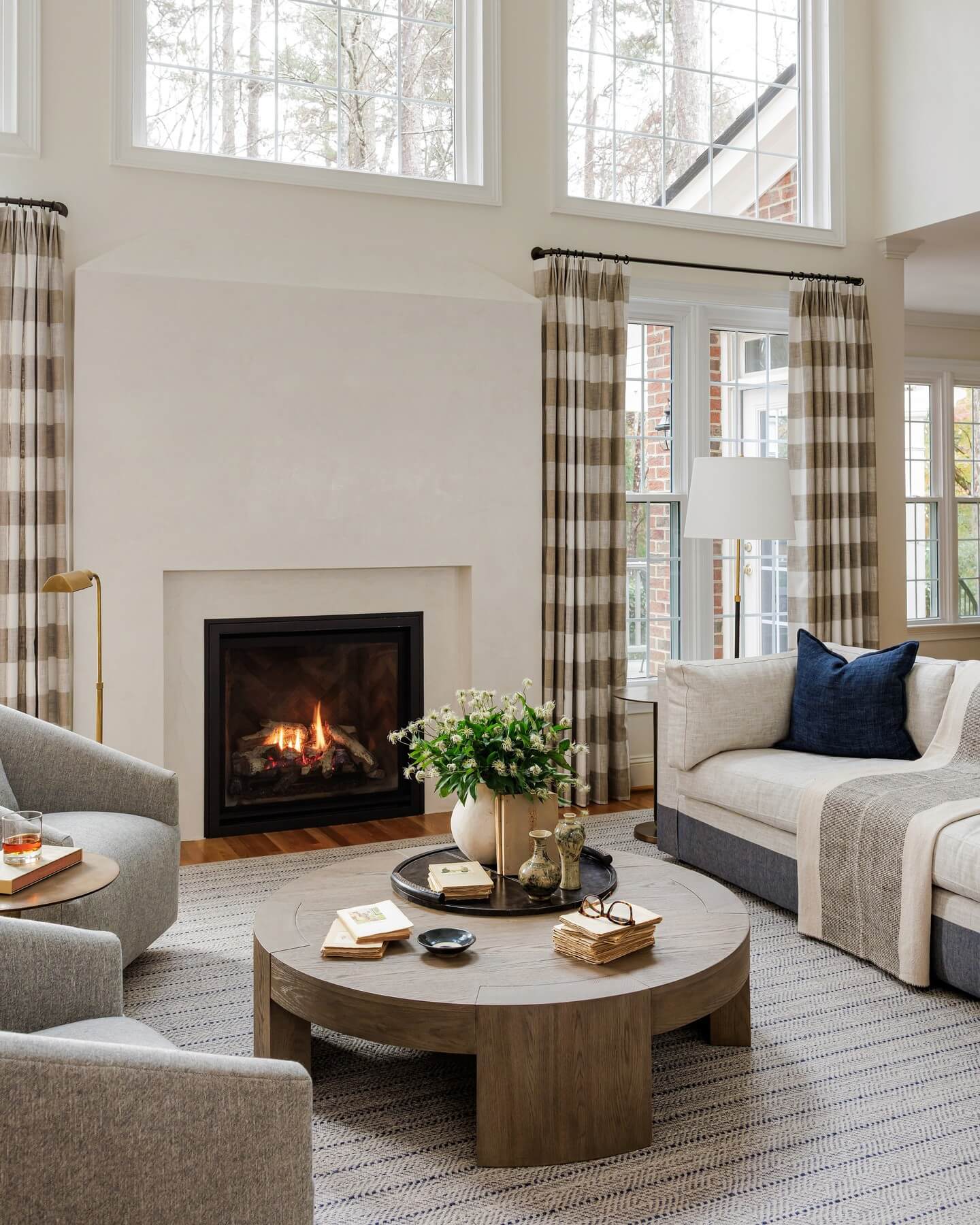 Cozy Living Room Fireplace Ideas to Transform Your Space 18