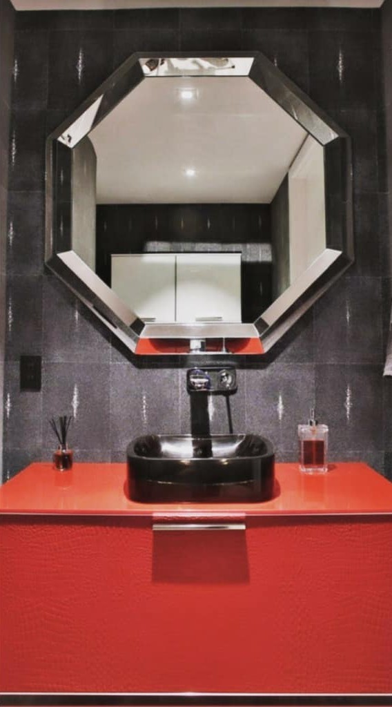 Transform Your Space: Brilliant Red and Black Bathroom Design Ideas You Need to See 18