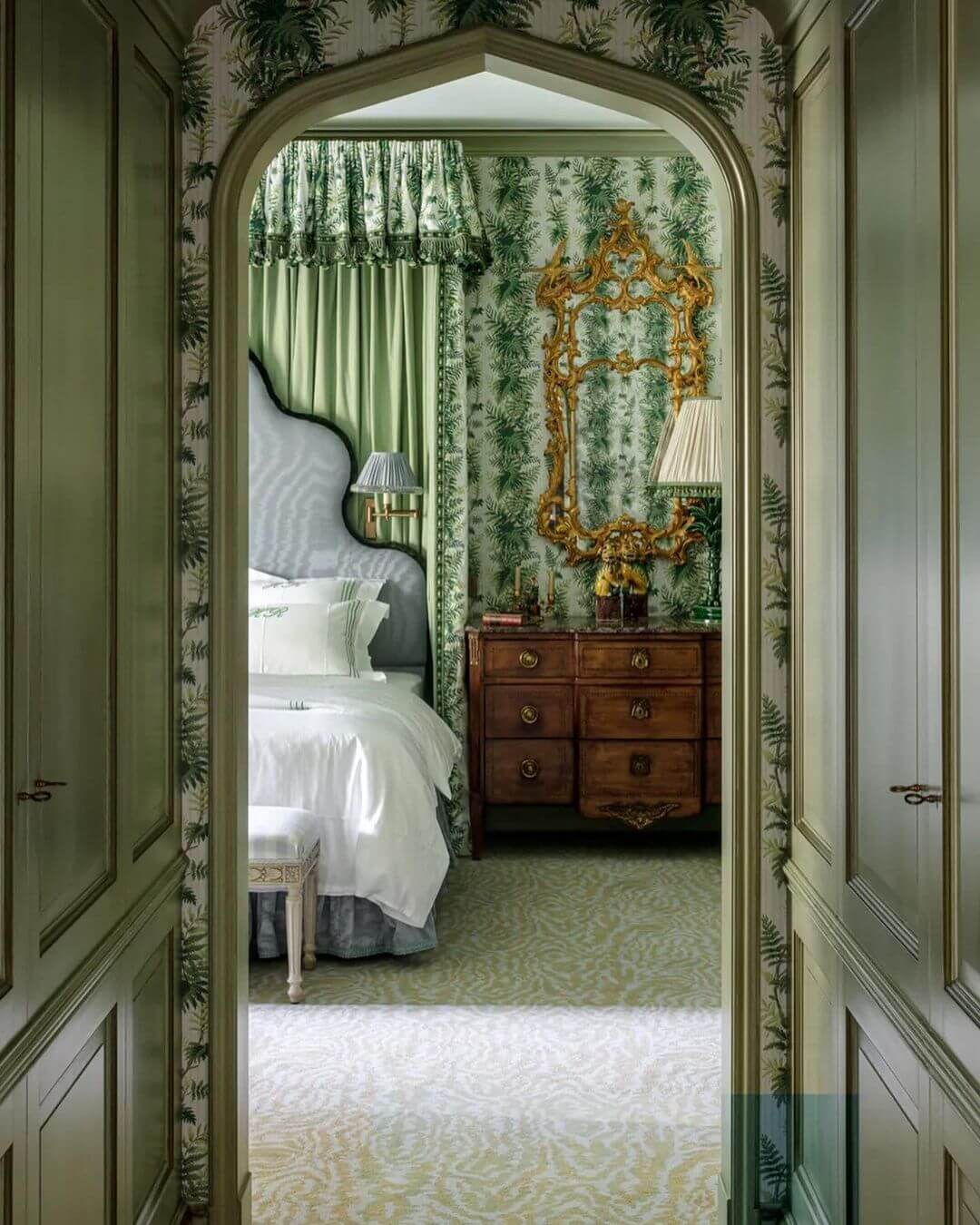 Whimsical Bedroom Ideas That Will Transform Your Sleep Haven into a Fairytale Escape 18
