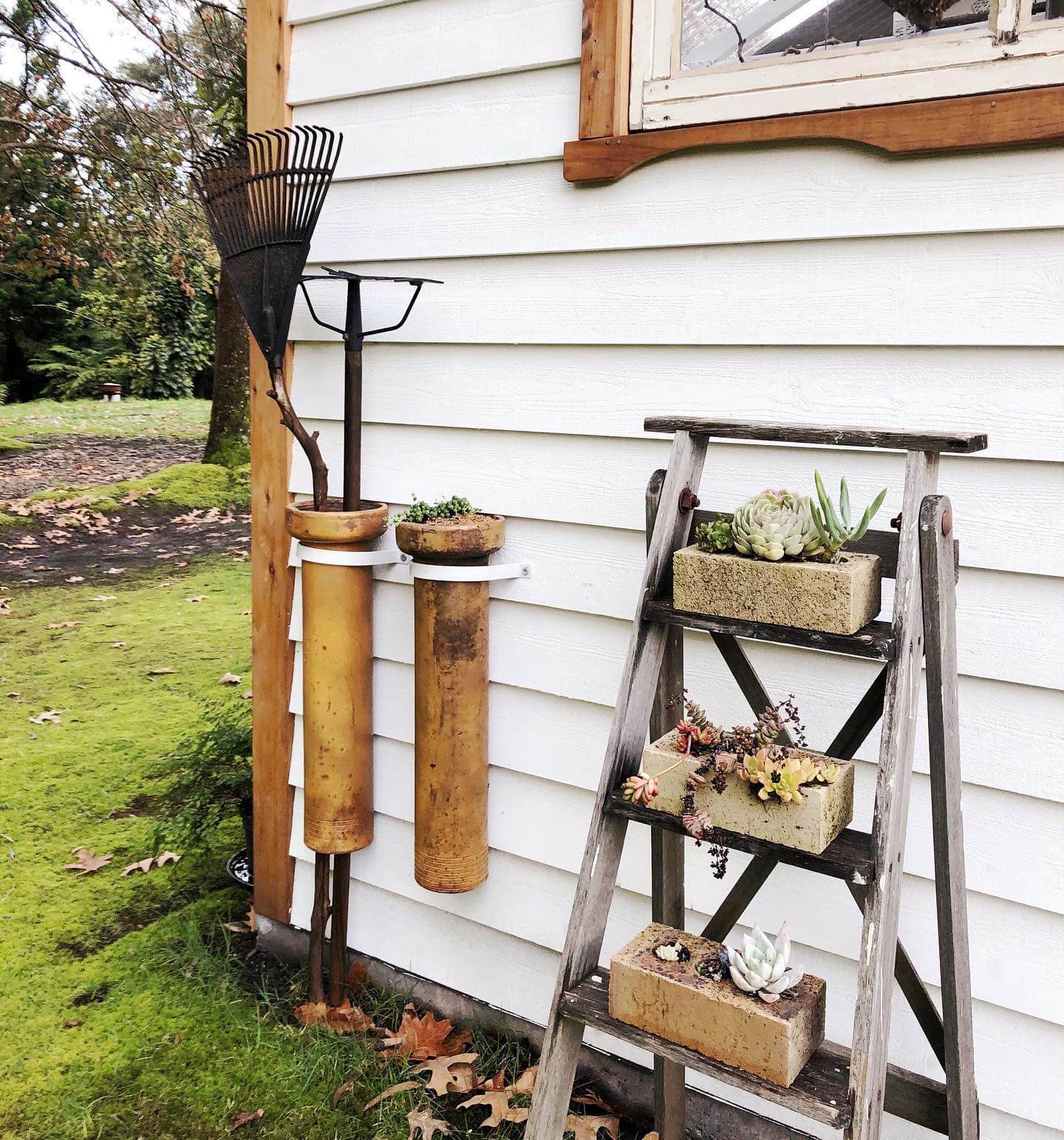 Transform Your Outdoor Space: Innovative Repurposed Garden Ideas 17