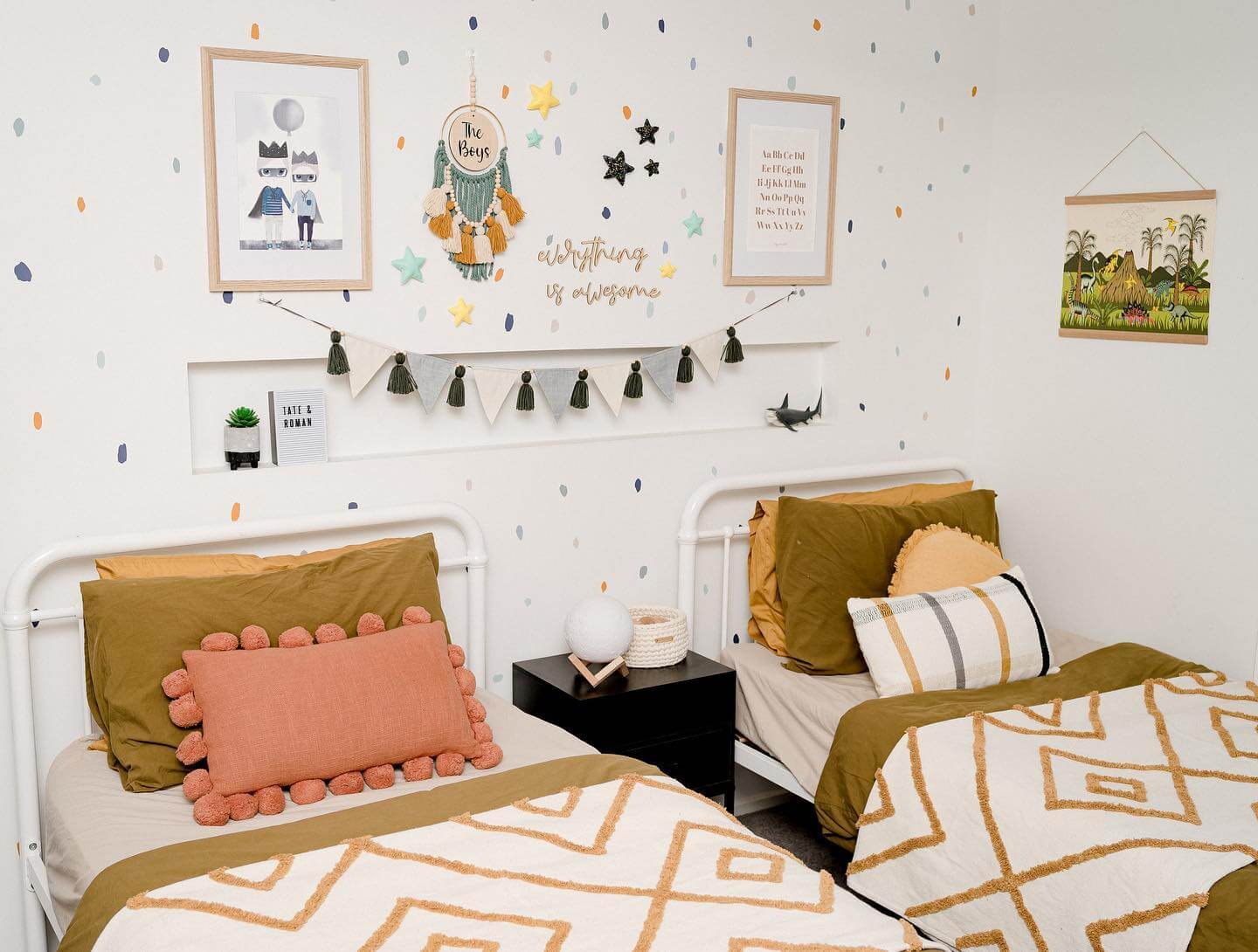 Creative Shared Boys Bedroom Ideas That Maximize Space and Style 18