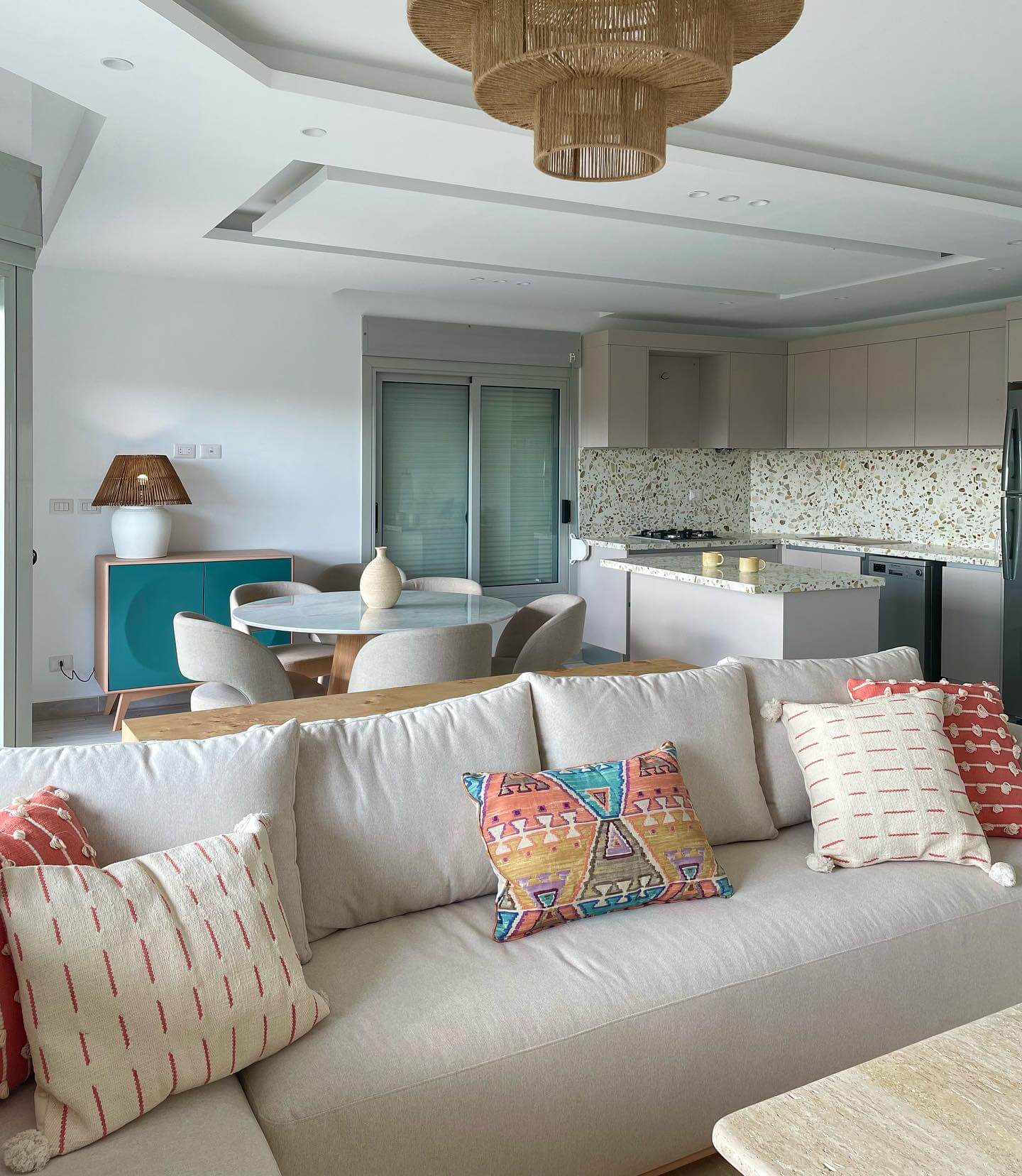 Refreshing Summer Home Decor Ideas to Transform Your Space 19