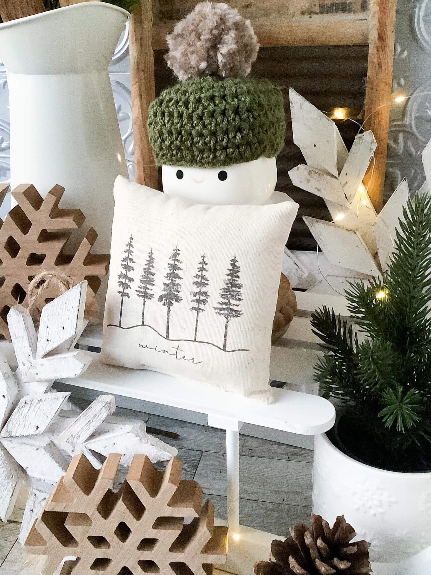 Cozy Up Your Home: 10 Captivating Farmhouse Winter Decor Ideas 19