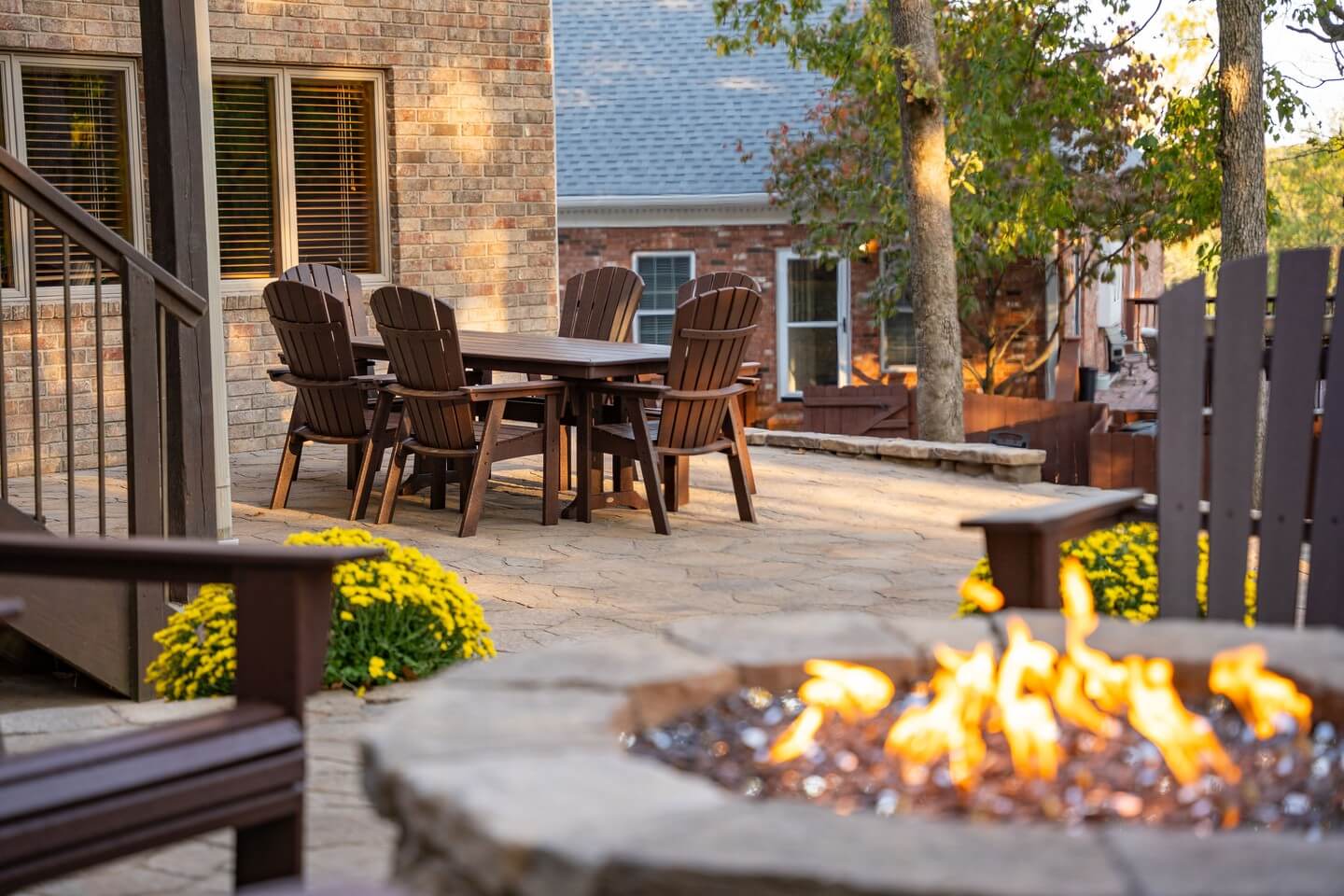 Backyard Fire Pit Ideas to Transform Your Outdoor Space 2