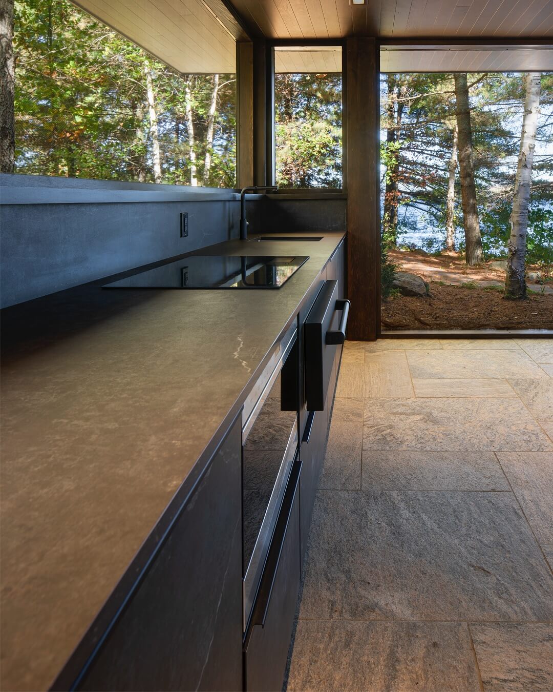 10 Outdoor Kitchen Ideas That Will Transform Your Backyard Into a Culinary Haven 2