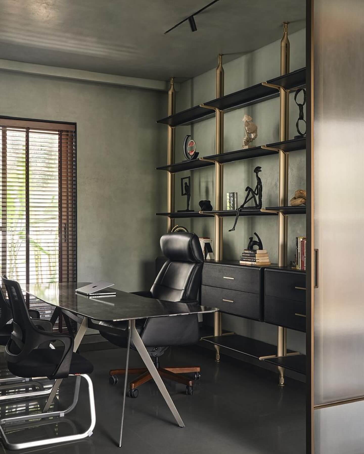 Innovative Office Shelving Ideas to Maximize Space and Style 2