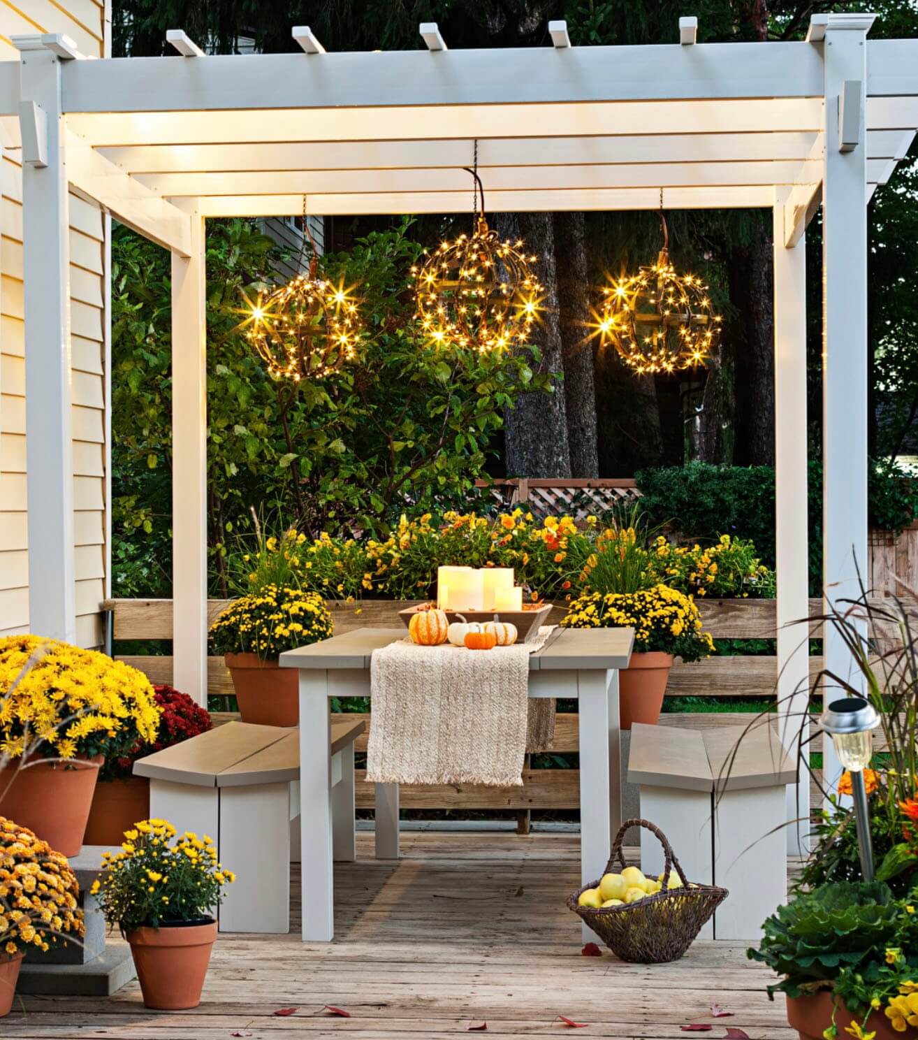 Transform Your Outdoor Space: 10 Enchanting Backyard Oasis Ideas 20