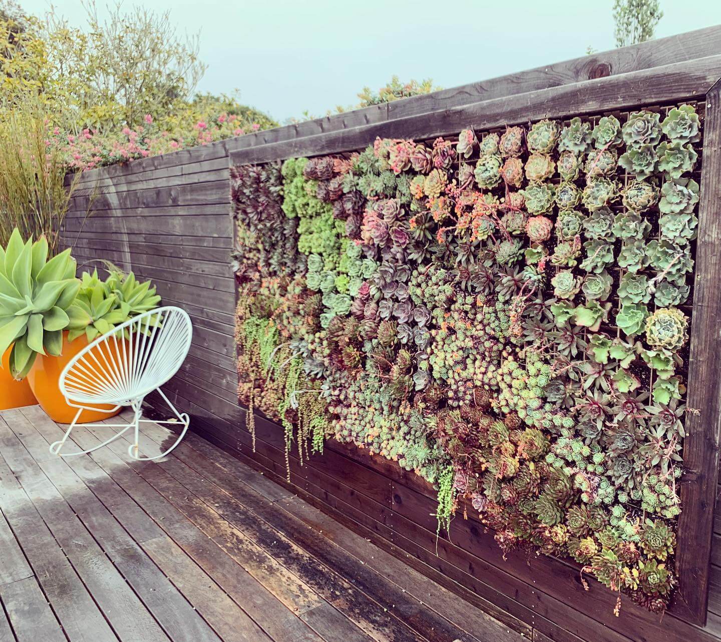 Transform Your Garden with These Creative Vertical Pocket Planter Ideas 20