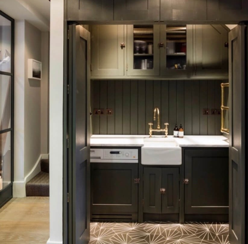 Brighten Up Your Space: Stunning Laundry Room Lighting Decor Ideas 21