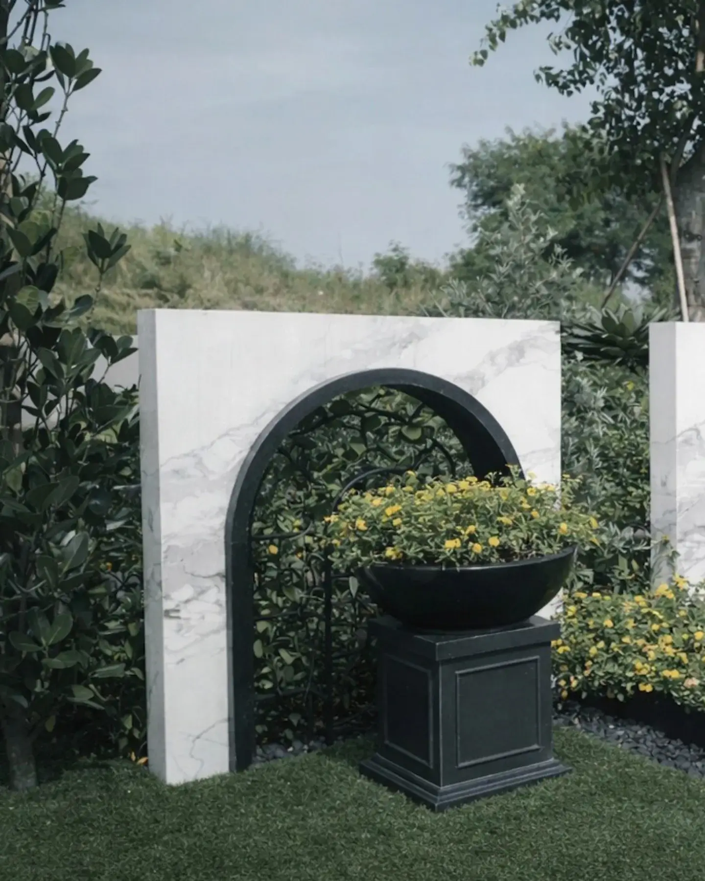 Unique Memorial Garden Ideas to Create a Serene Tribute 21