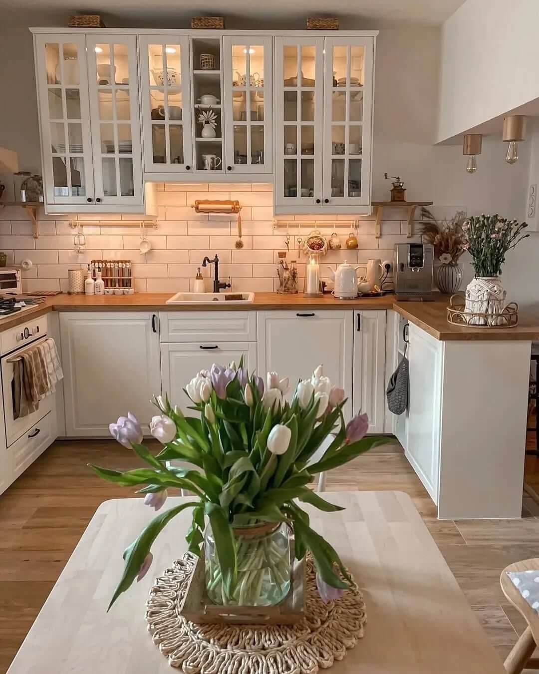 Embrace Cozy Comfort: Transform Your Space with Hygge Kitchen Ideas 22