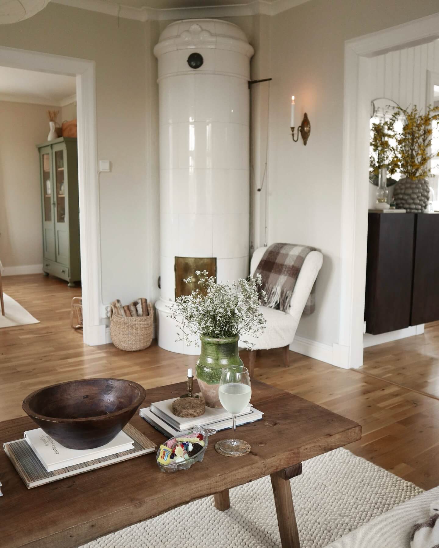 Hygge Haven: Transform Your Living Room into a Cozy Sanctuary 22