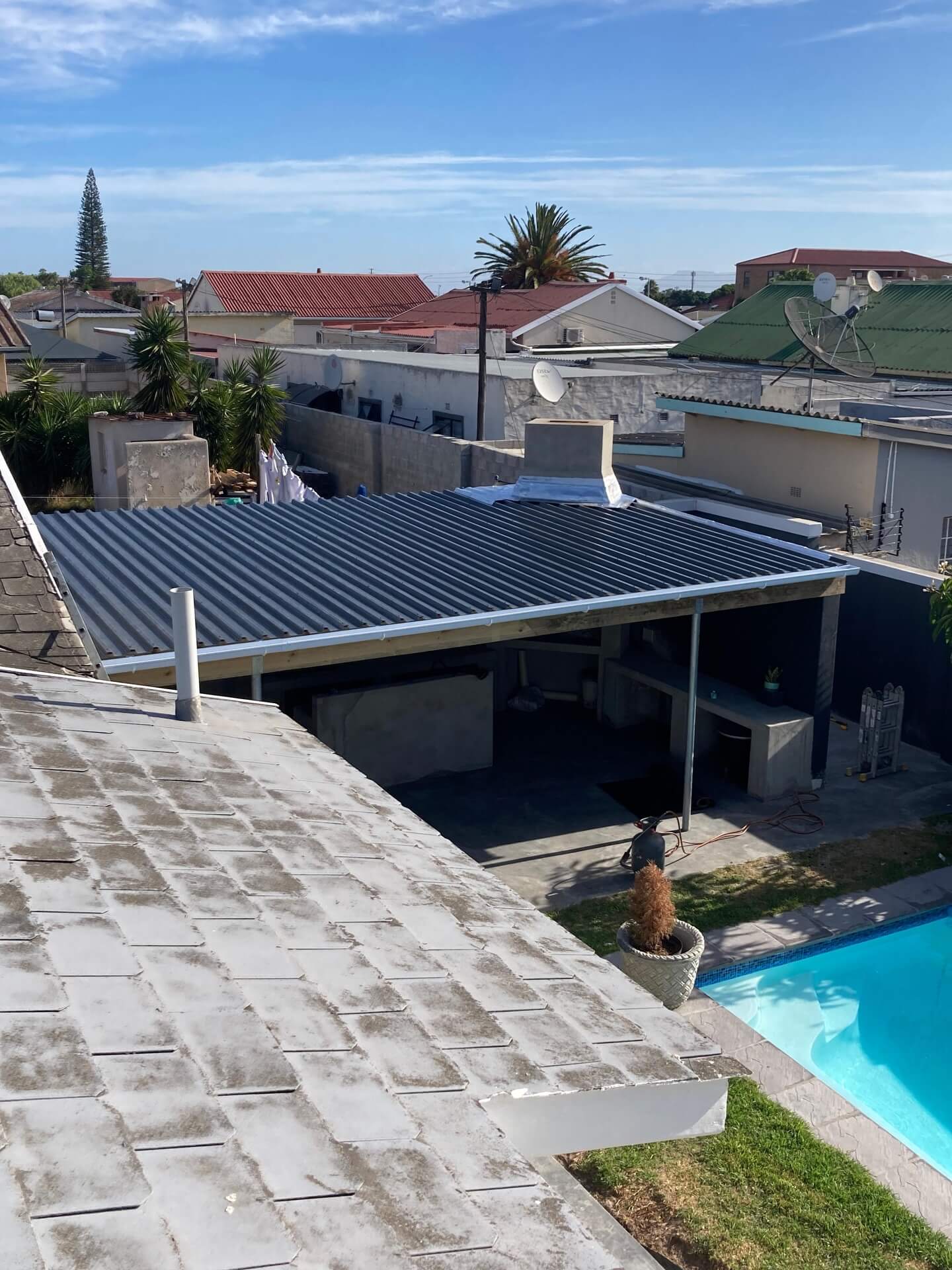 Innovative Patio Roof Extension Ideas to Transform Your Outdoor Space 23