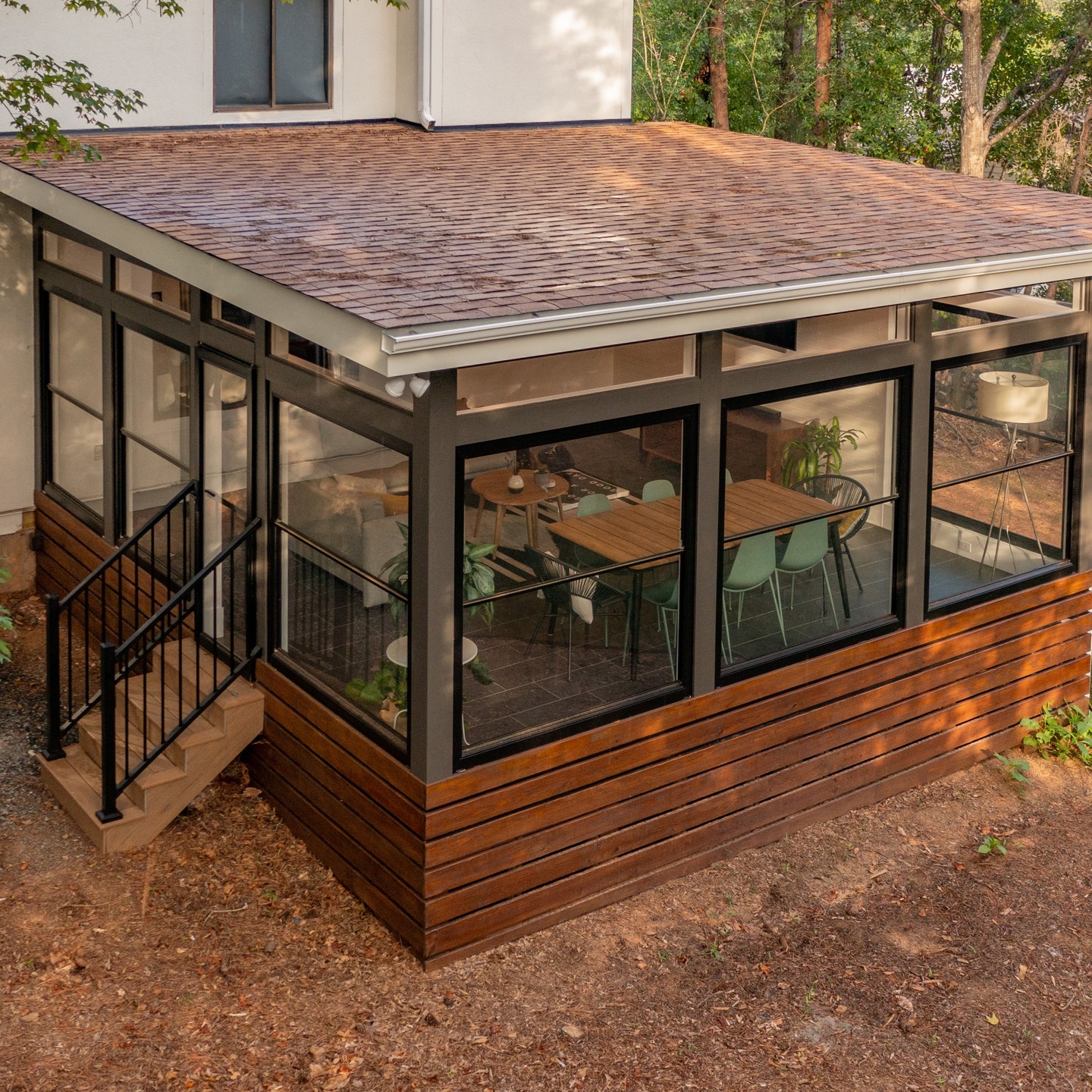 10 Enclosed Porch Ideas to Elevate Your Home’s Charm and Functionality 24