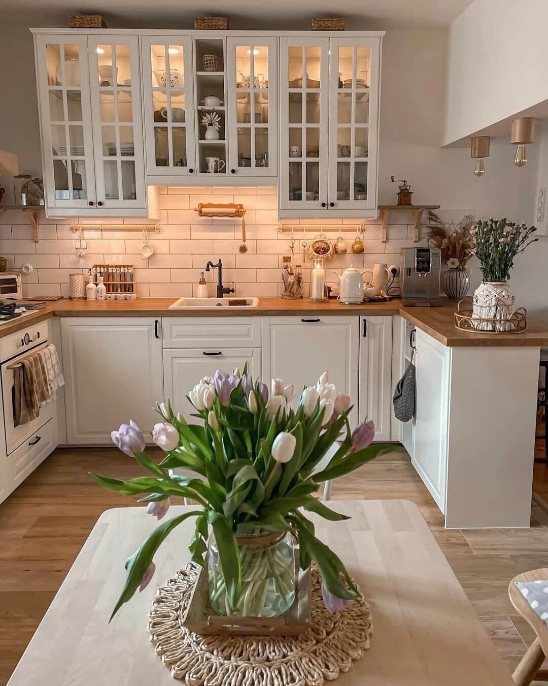 Embrace Cozy Comfort: Transform Your Space with Hygge Kitchen Ideas 24