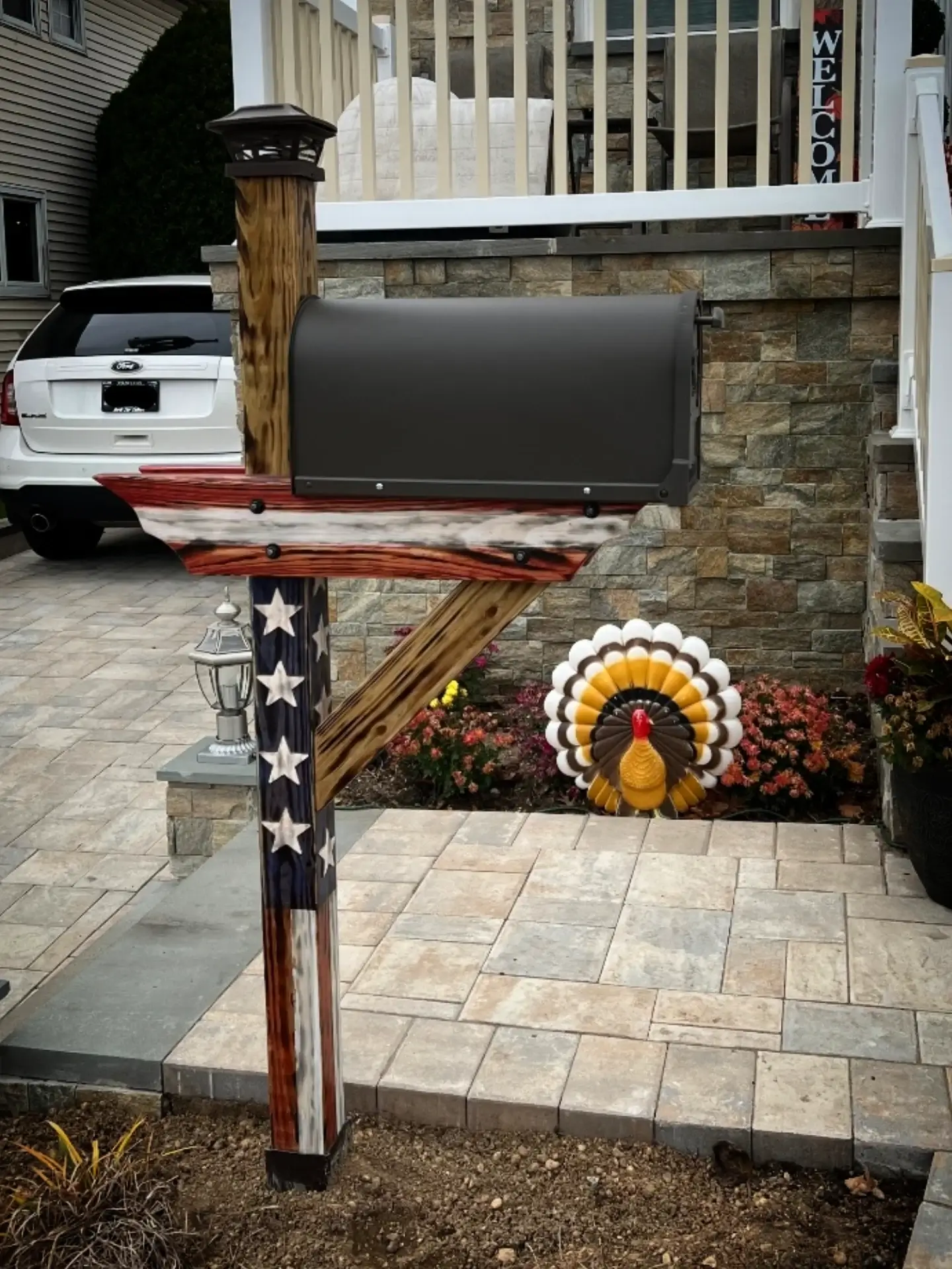 Creative Mailbox Decor Ideas: Transform Your Curb Appeal with Artistic Flair 24