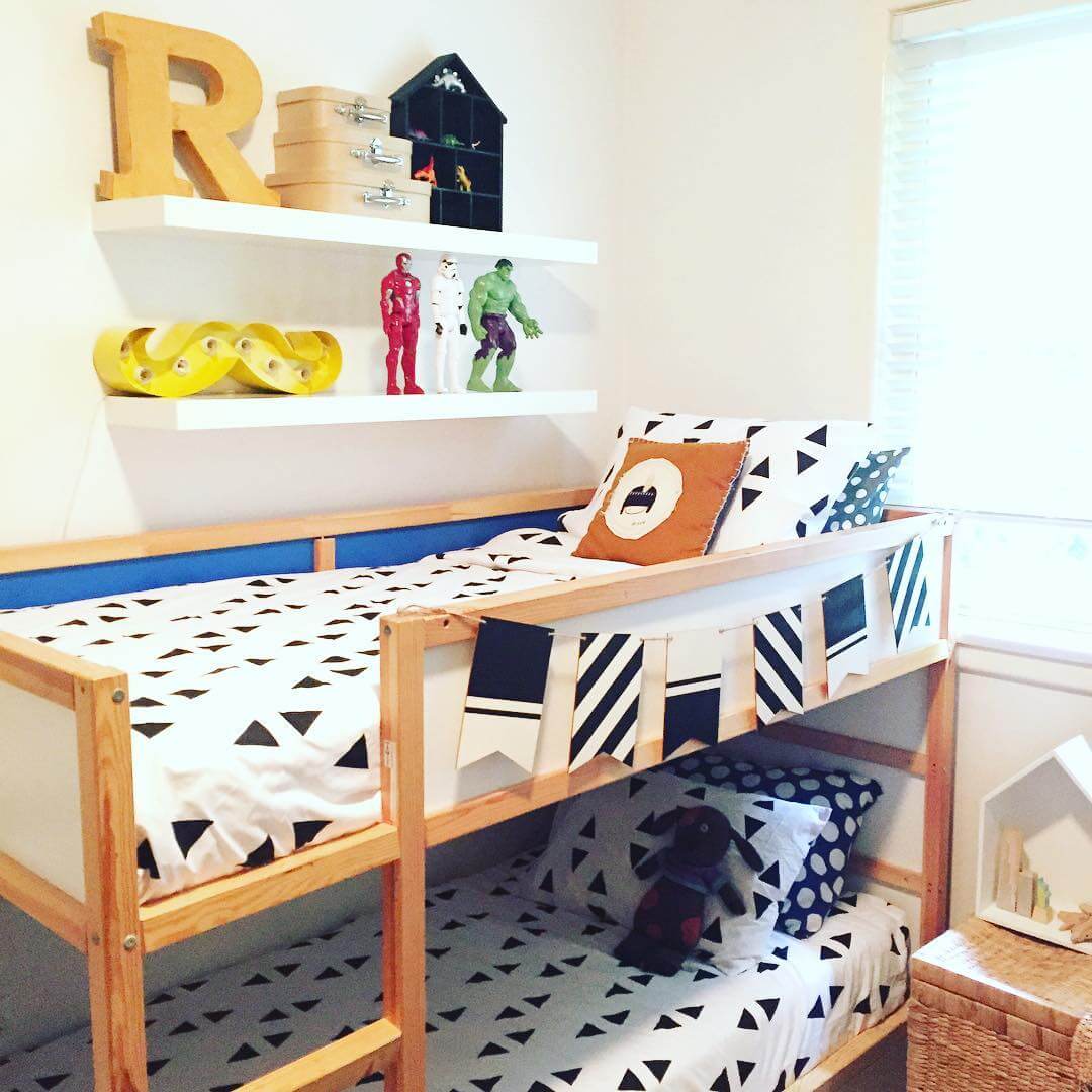 Creative Shared Boys Bedroom Ideas That Maximize Space and Style 24