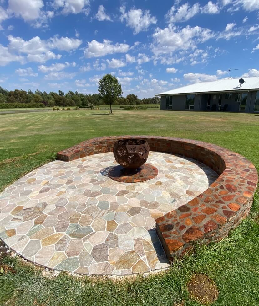 Transform Your Backyard with These Creative Outdoor Fire Pit Seating Area Ideas 24