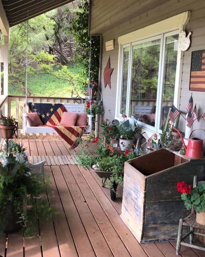 10 Enchanting Front Porch Decor Ideas That Will Transform Your Outdoor Space 24