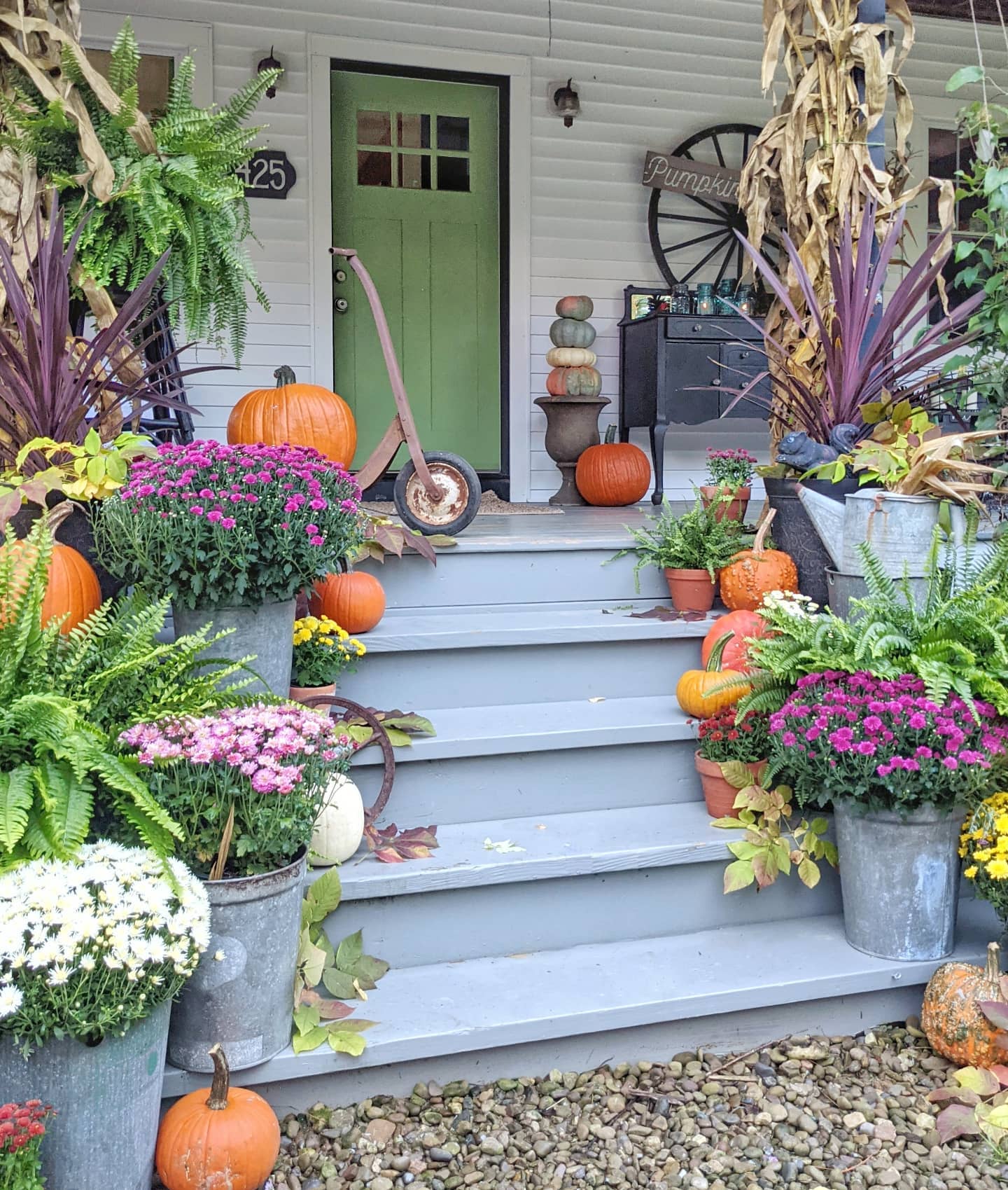 10 Stunning Front Porch Step Ideas to Elevate Your Home's Curb Appeal 25