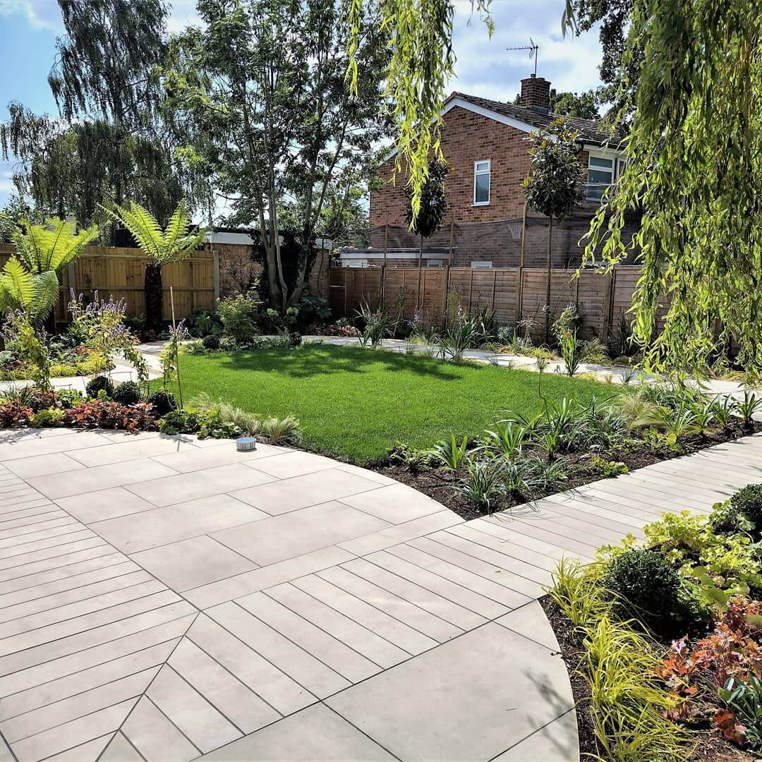 Innovative Garden Design Ideas to Transform Your Outdoor Space 25