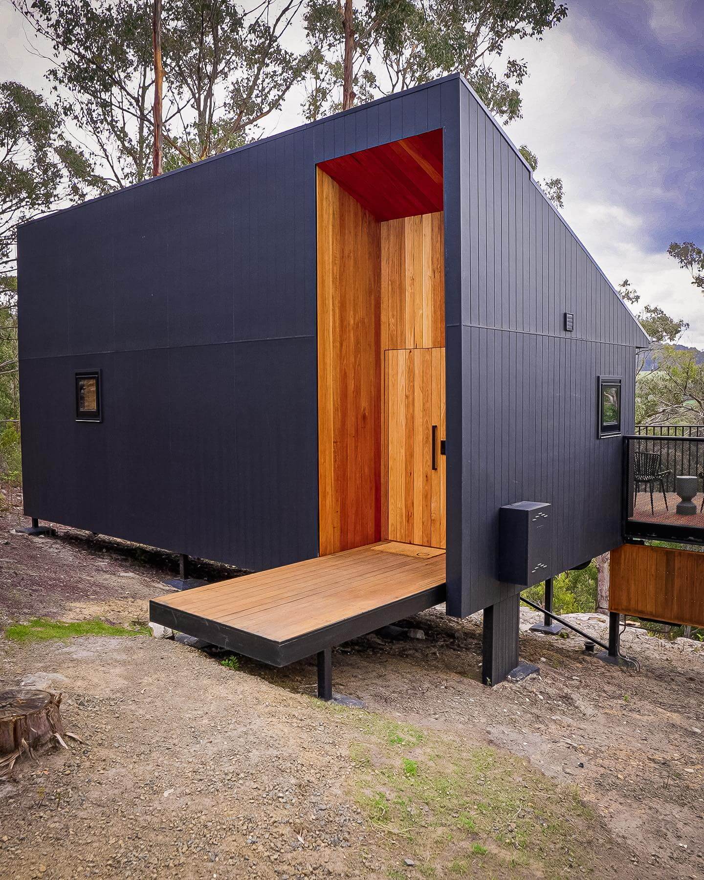 Charming Small Cabin Exterior Ideas to Inspire Your Next Rustic Retreat 26