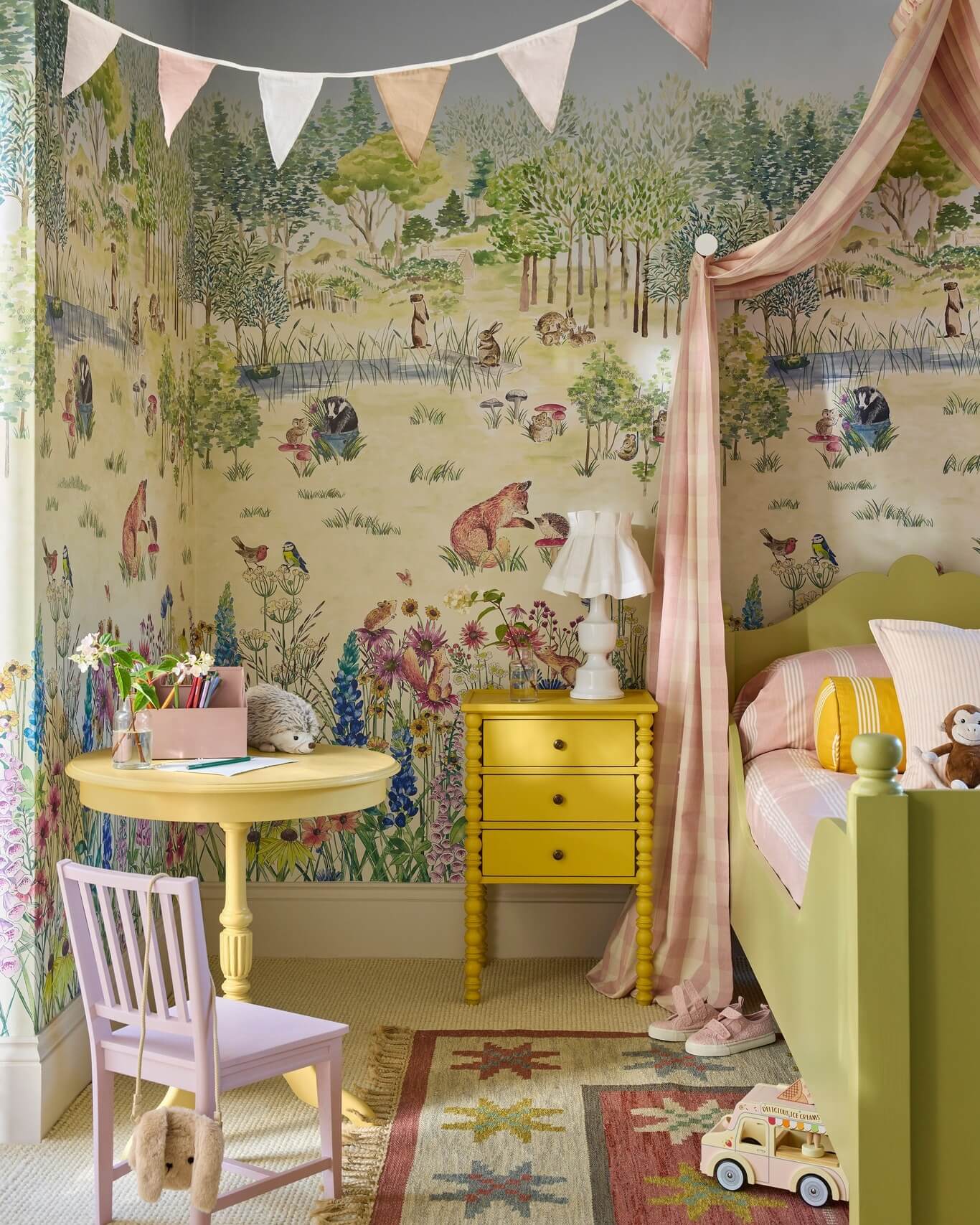 Whimsical Bedroom Ideas That Will Transform Your Sleep Haven into a Fairytale Escape 26
