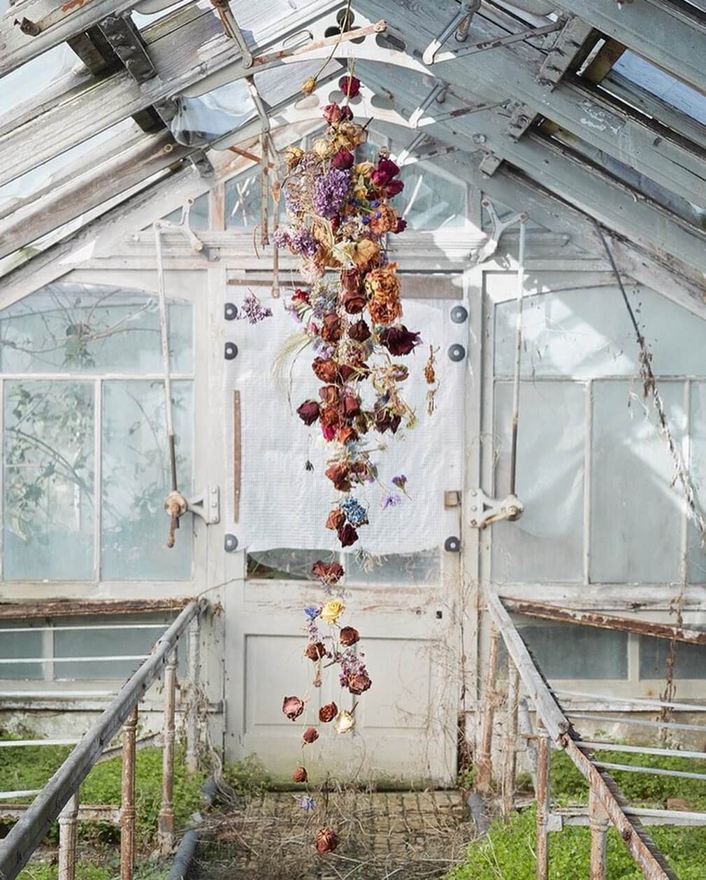 Transform Your Outdoor Space: Innovative Repurposed Garden Ideas 26