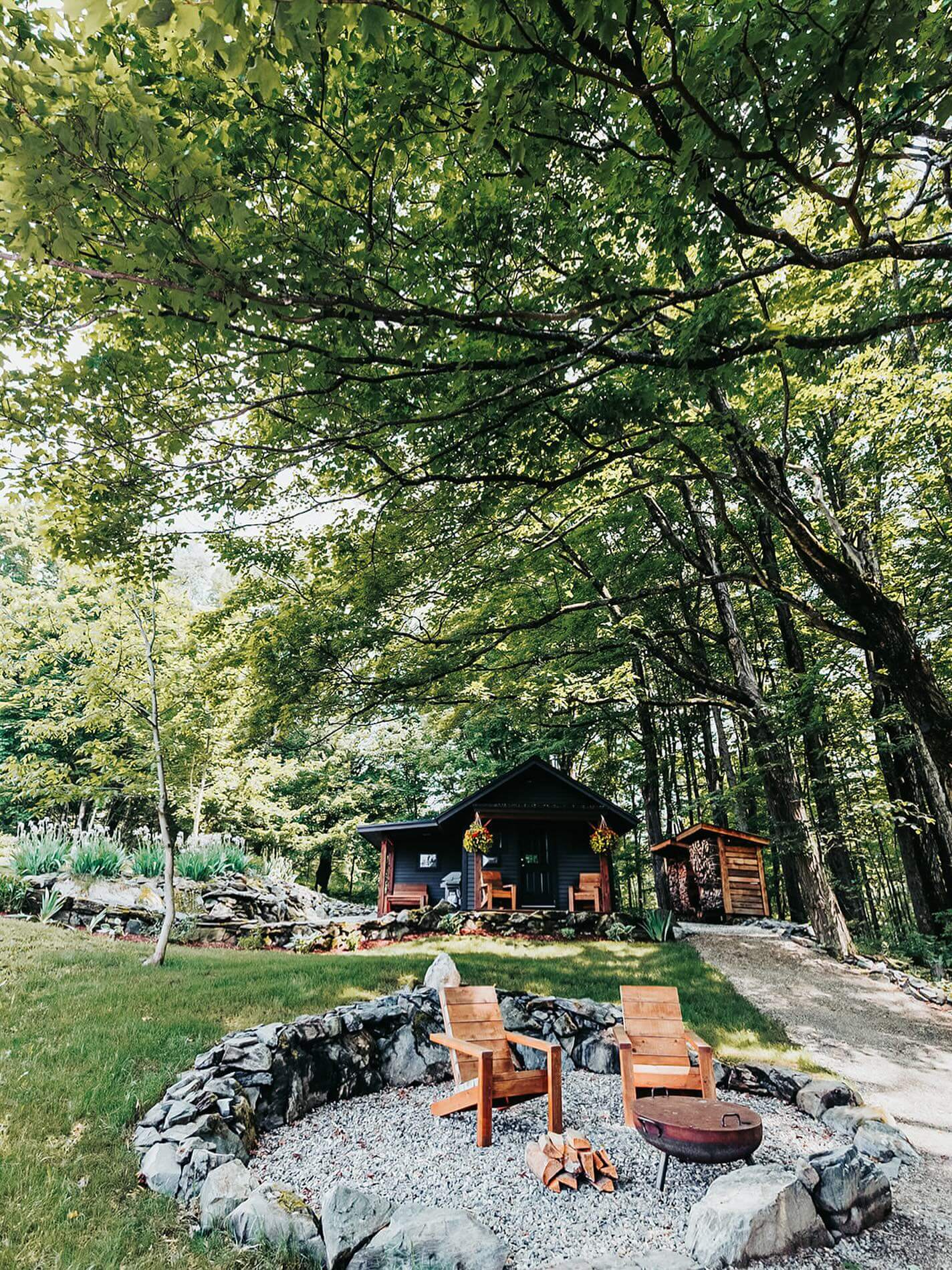 Charming Small Cabin Exterior Ideas to Inspire Your Next Rustic Retreat 27