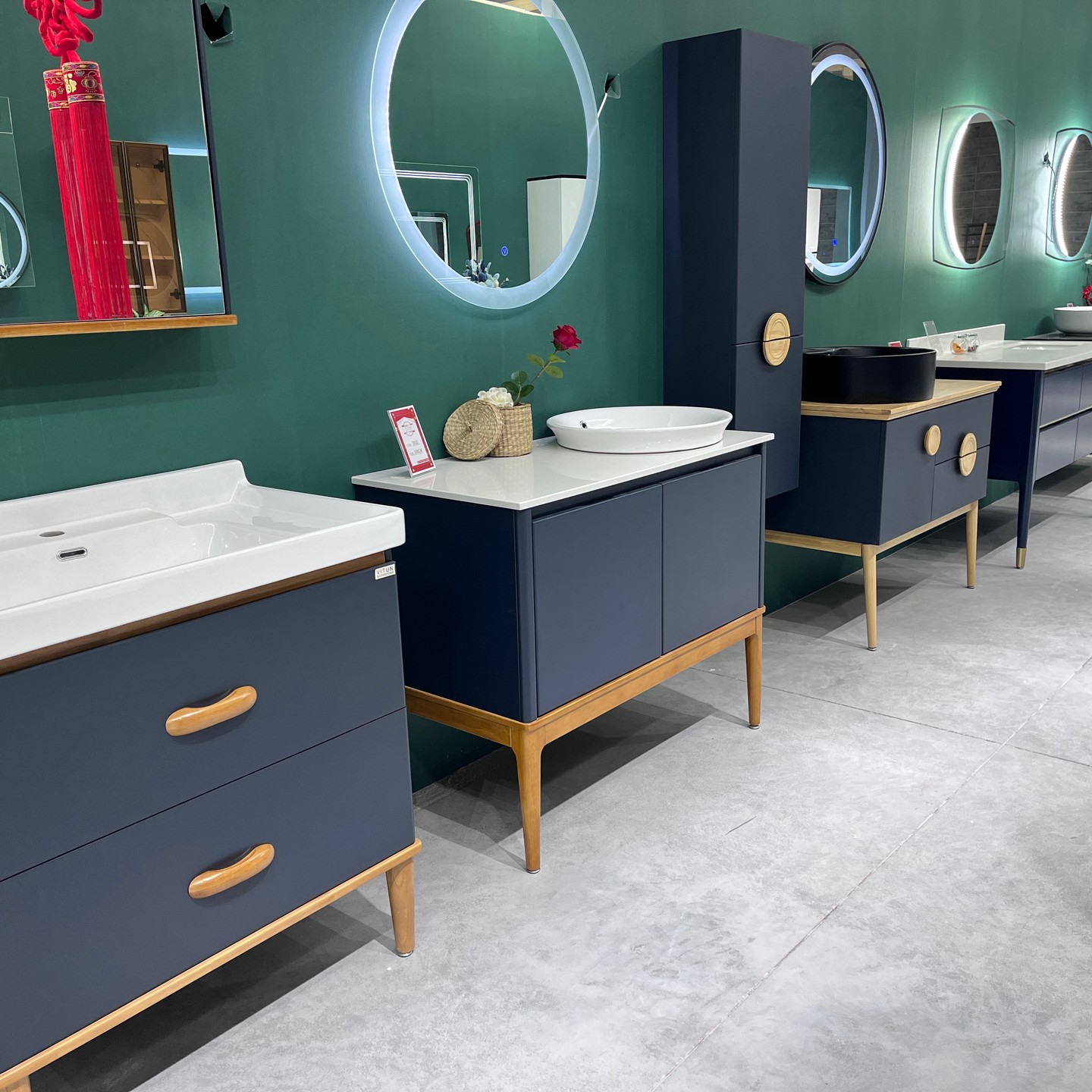 Transform Your Space: 10 Modern Bathroom Cabinet Ideas for a Stylish Makeover 27